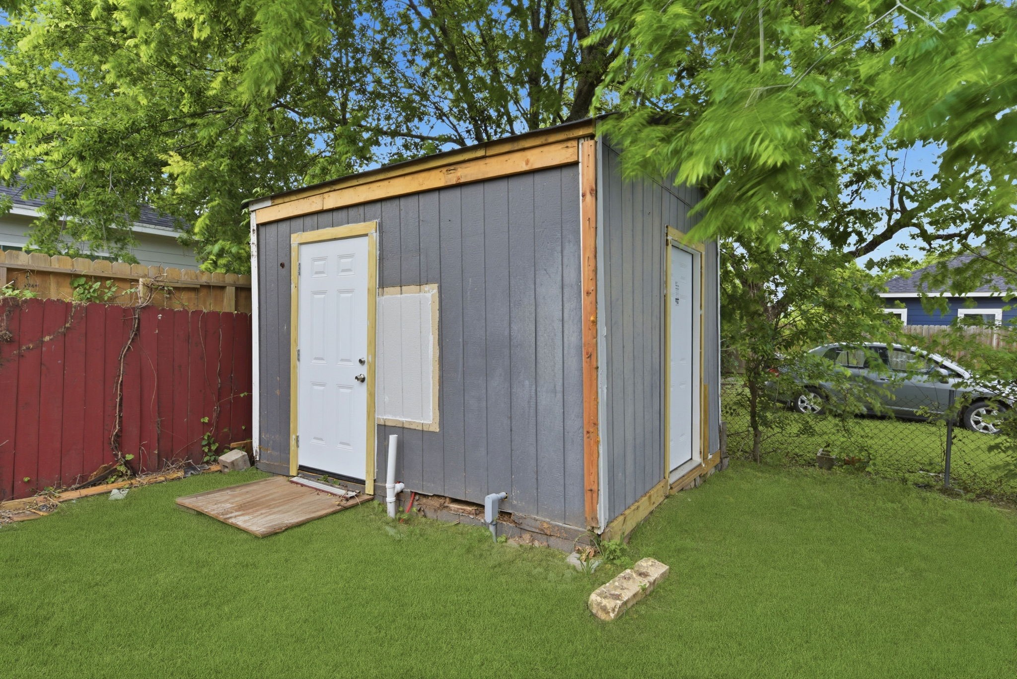 303 Gans Street B Property Photo 24