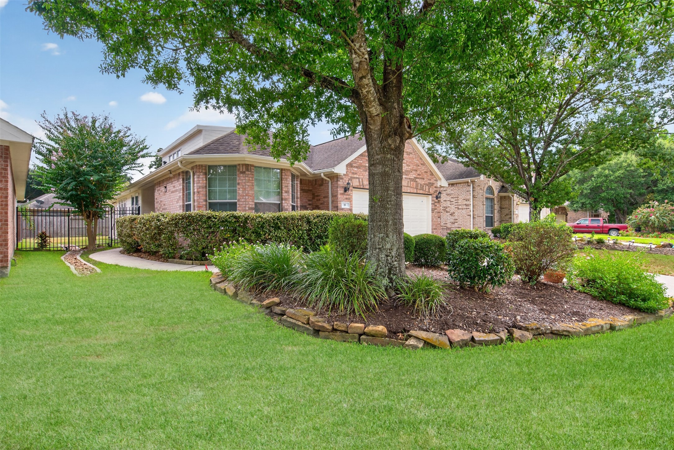18 Arcadia Way Property Photo 2