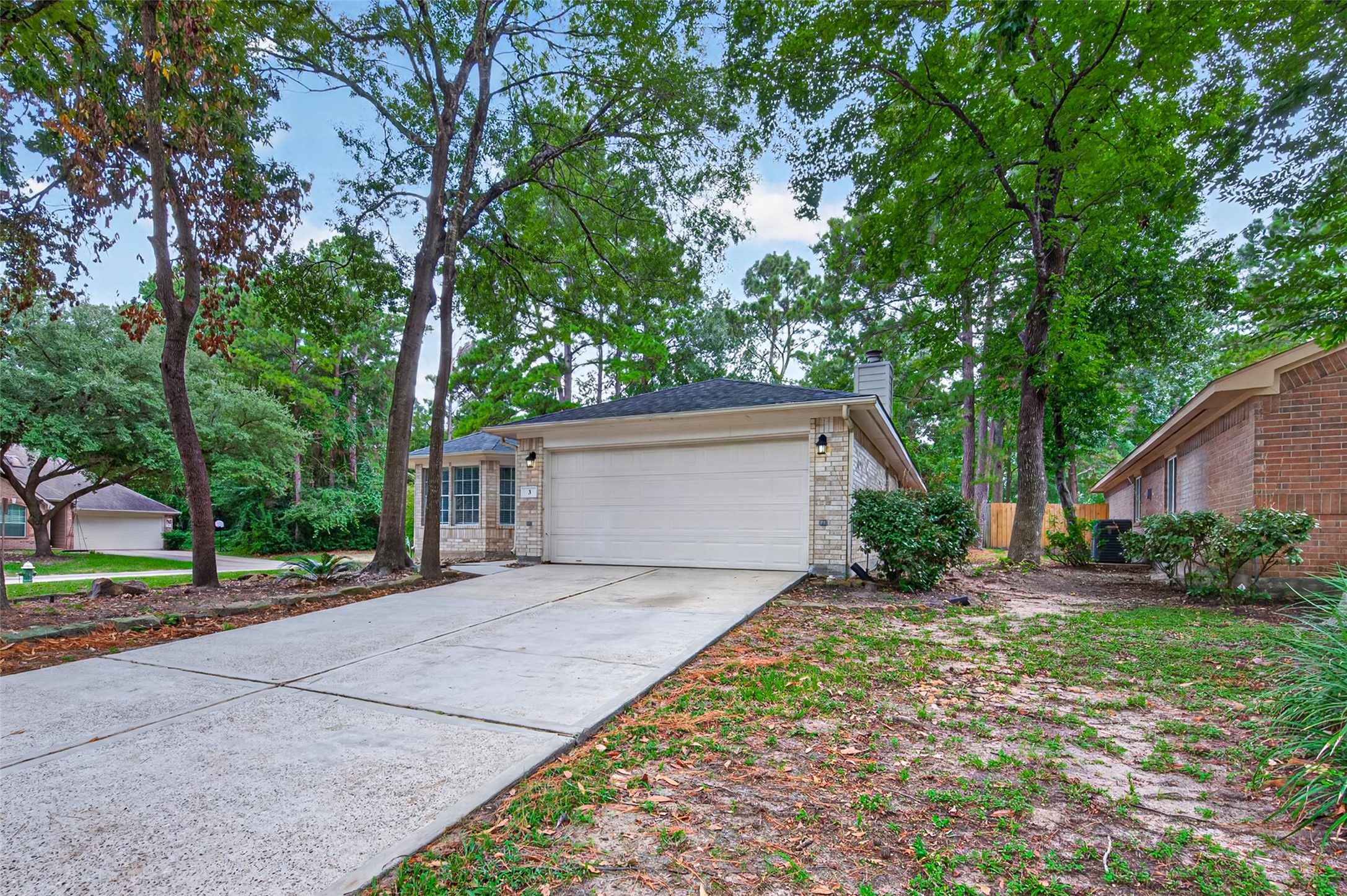 3 Steep Trail Place Property Photo 5
