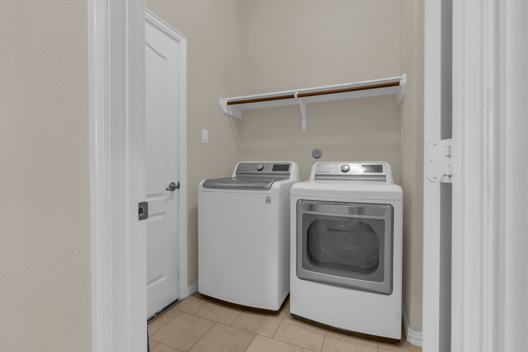 1702 Green Willow Court Property Photo 27