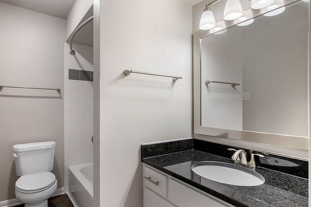 10700 Fuqua Street 0308 Property Photo 5