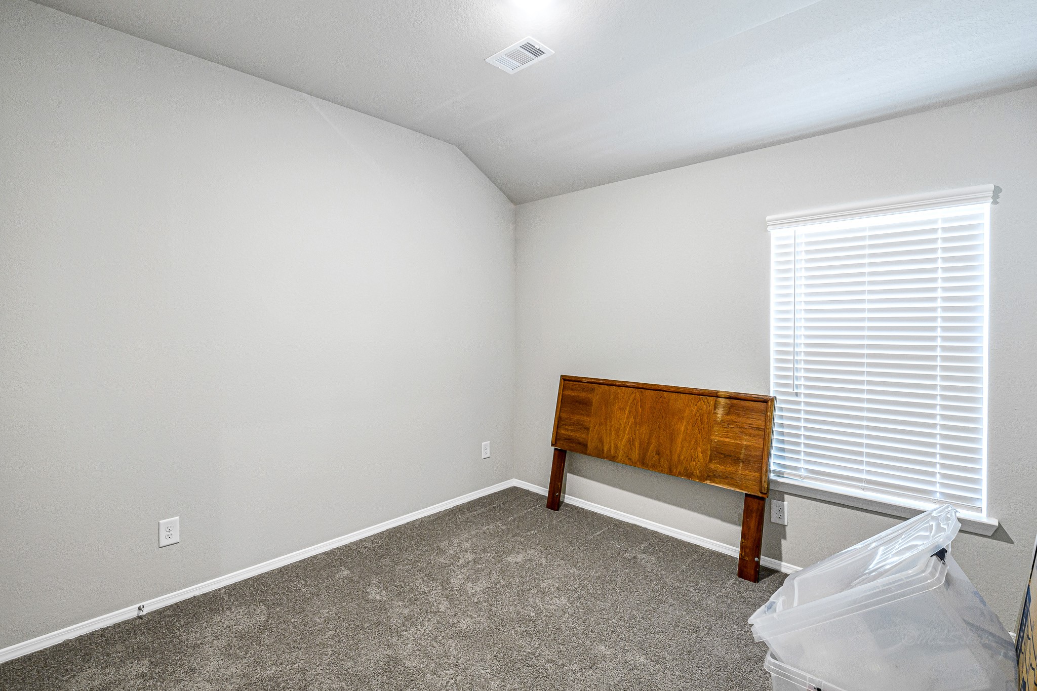 2106 Cedar Way Drive Property Photo 6