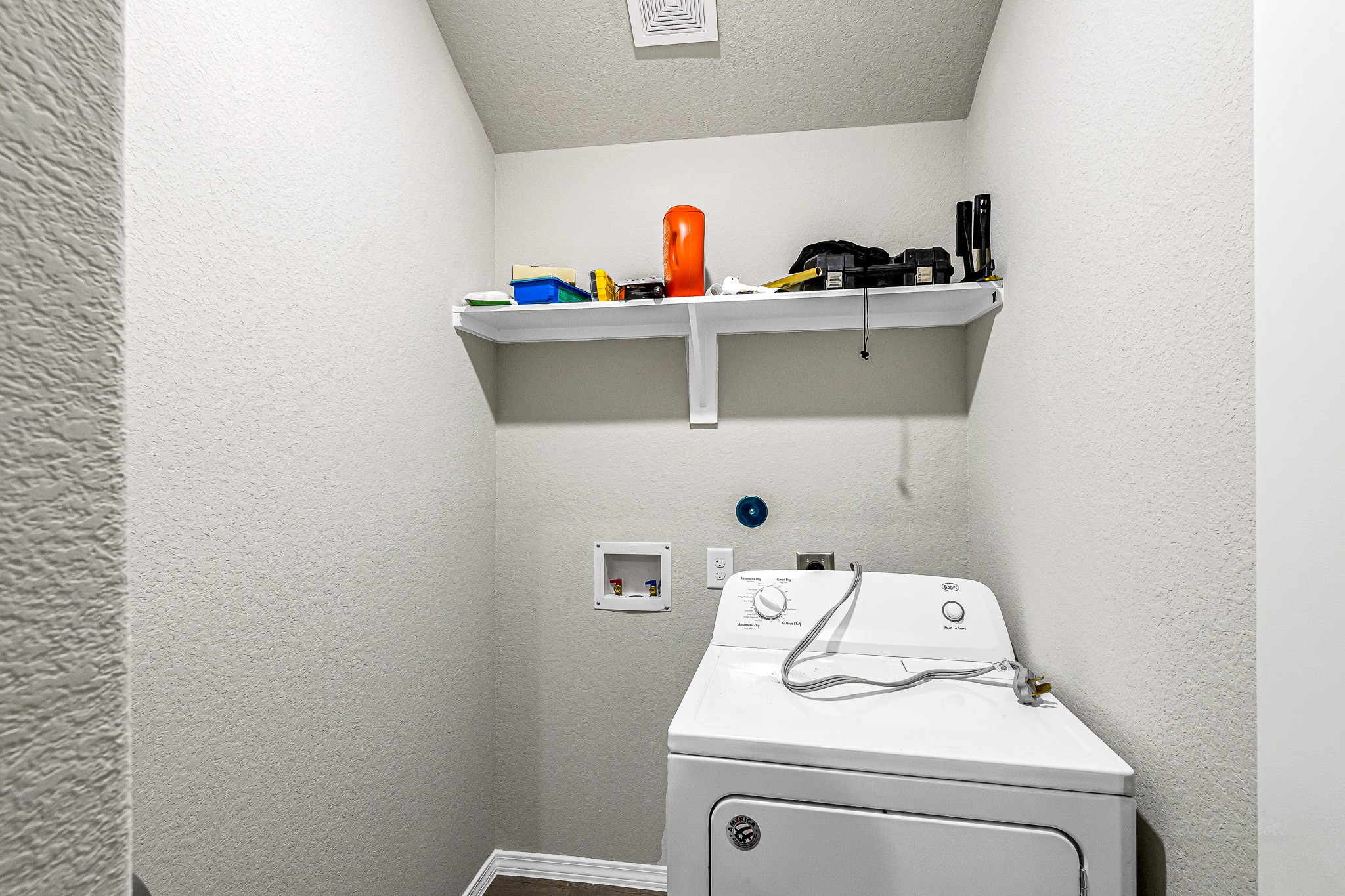 2106 Cedar Way Drive Property Photo 10