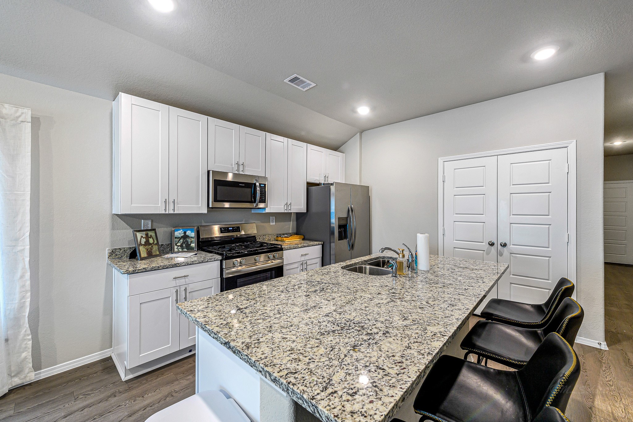 2106 Cedar Way Drive Property Photo 13