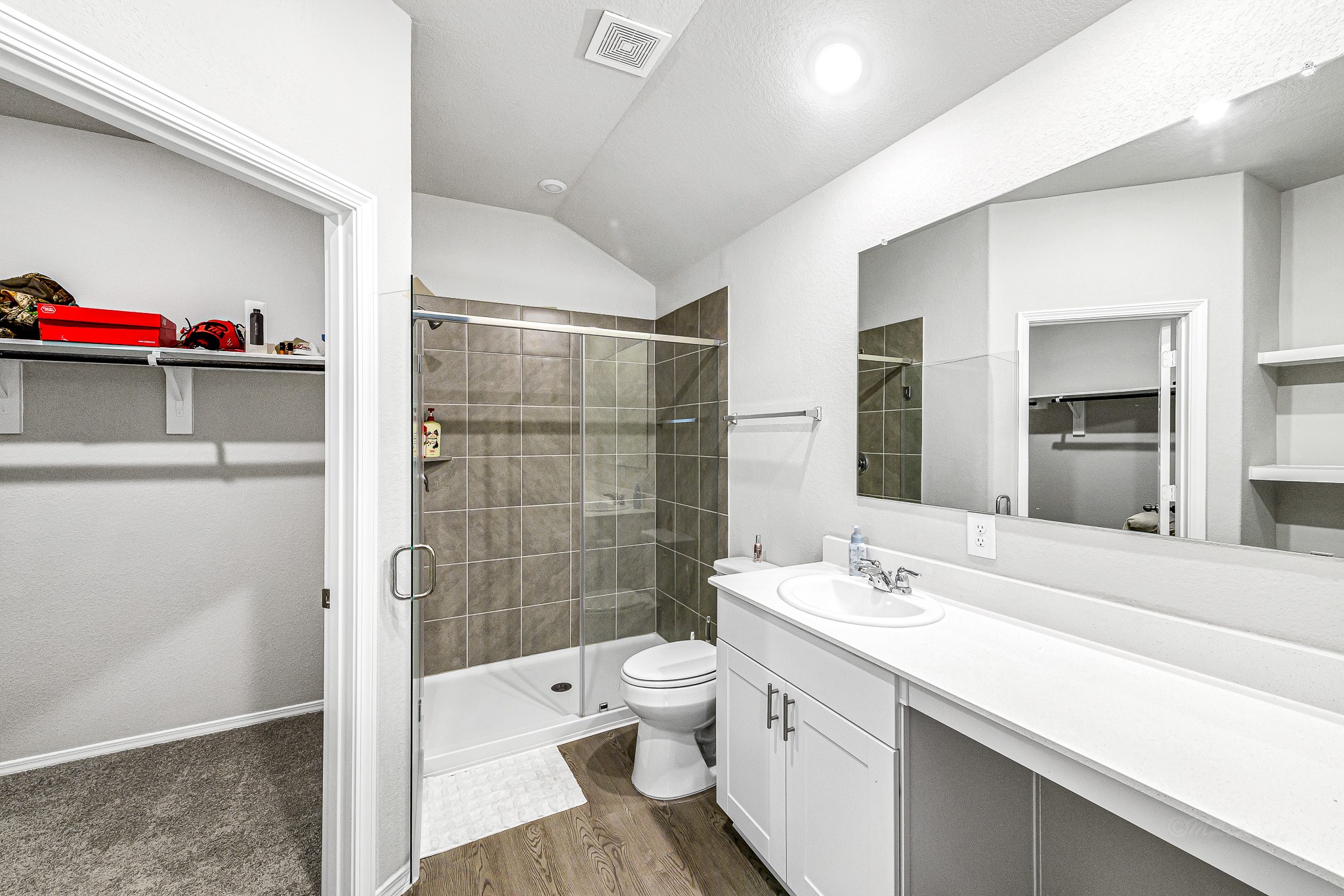 2106 Cedar Way Drive Property Photo 21
