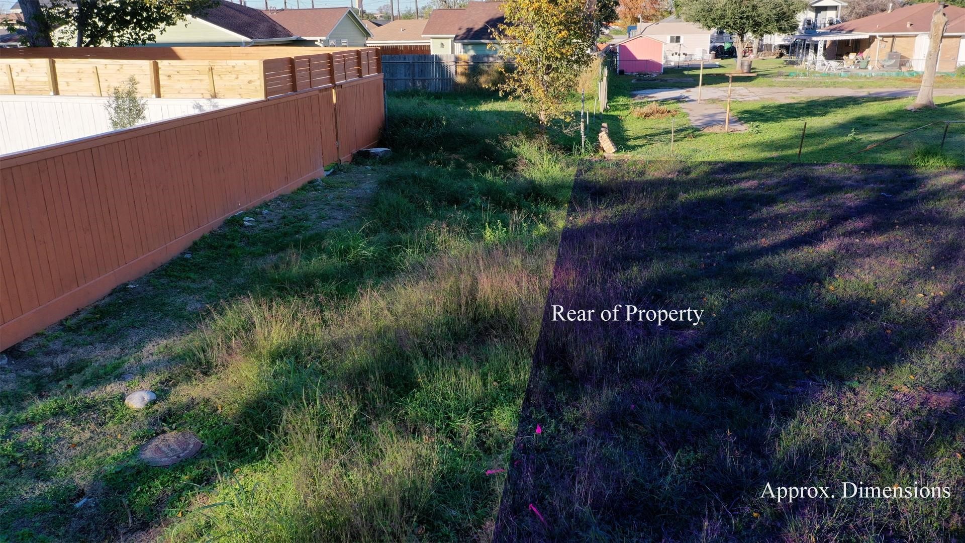 3126 Crandon Street Property Photo 5