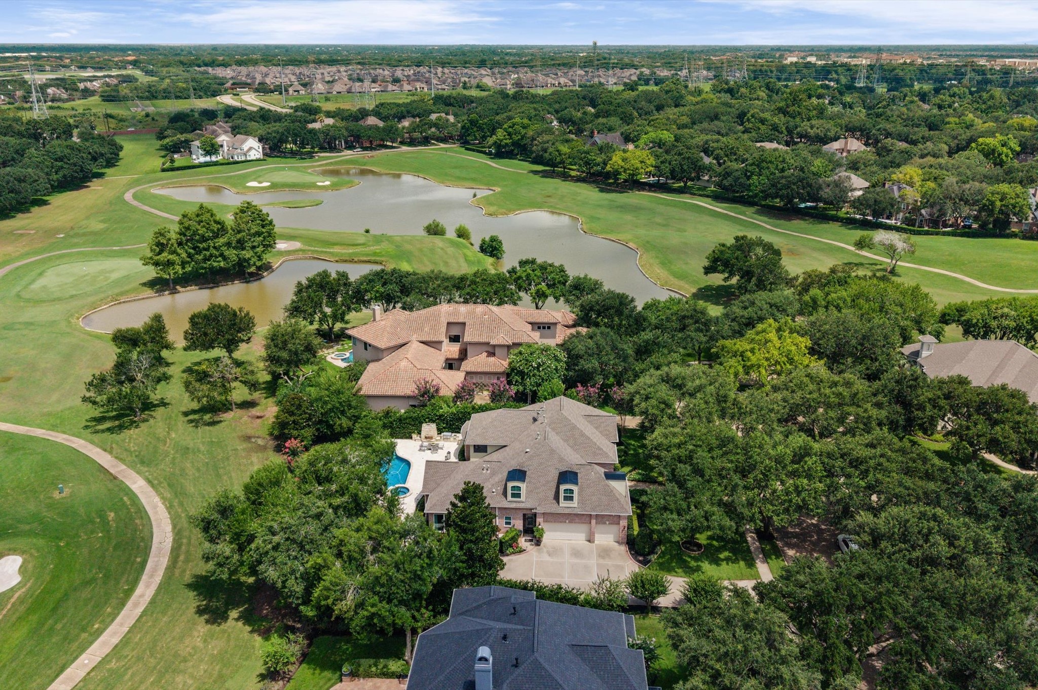 4 Ellicott Way Property Photo 3