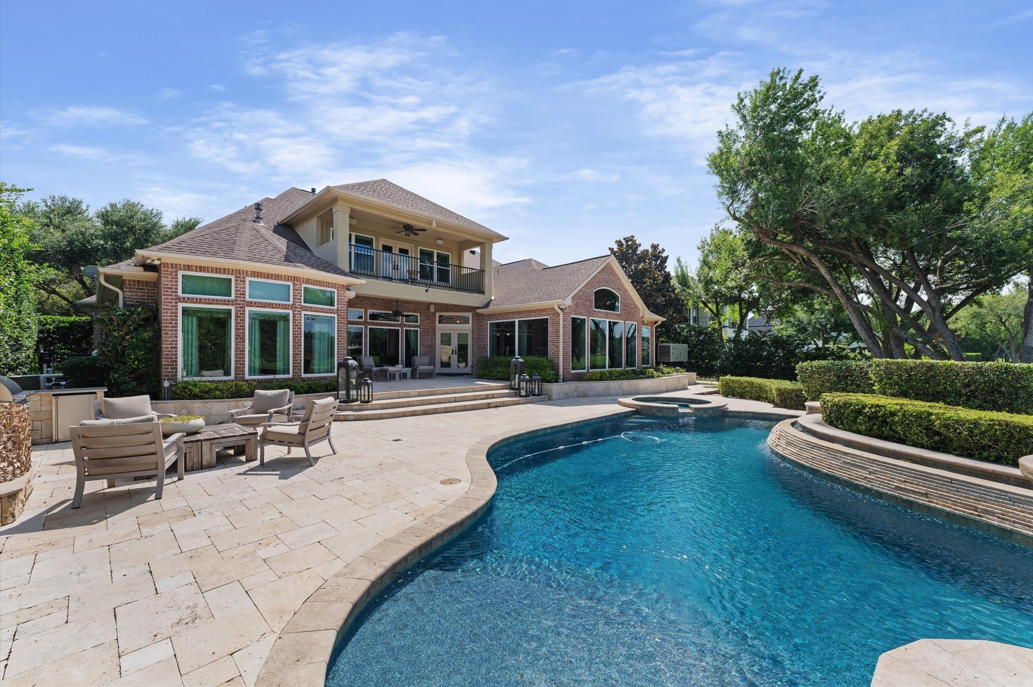 4 Ellicott Way Property Photo 5