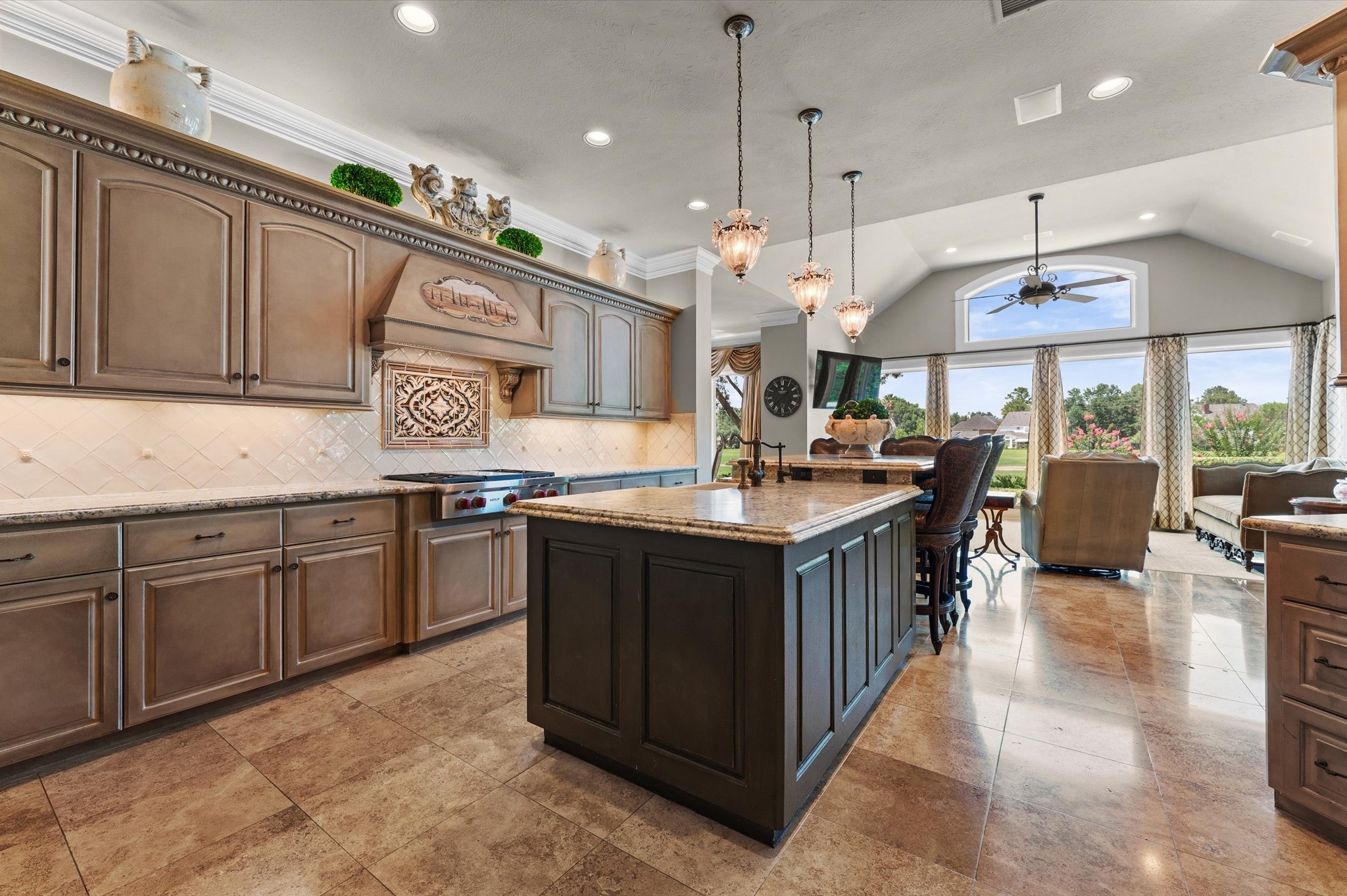 4 Ellicott Way Property Photo 17