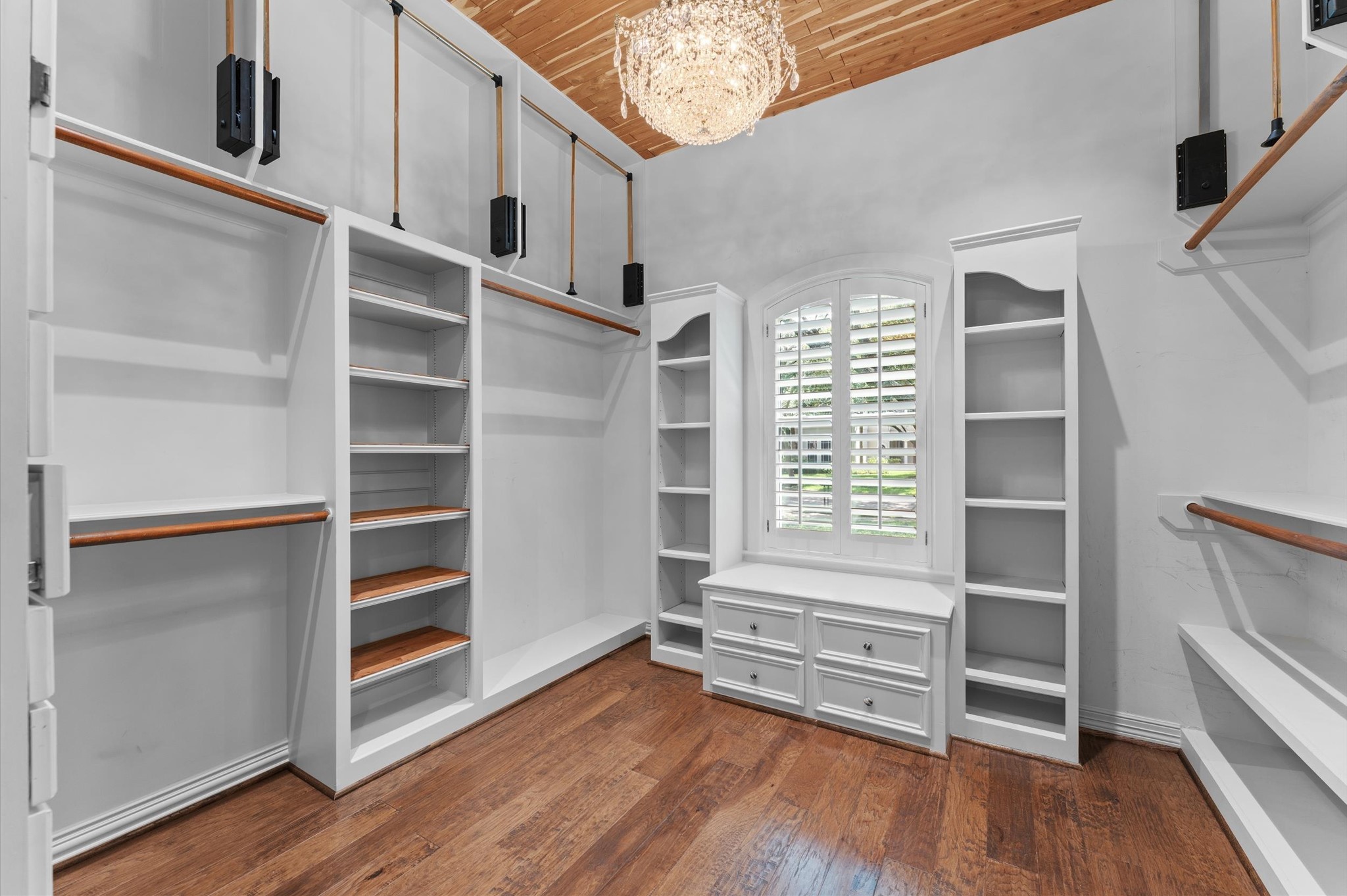 4 Ellicott Way Property Photo 30