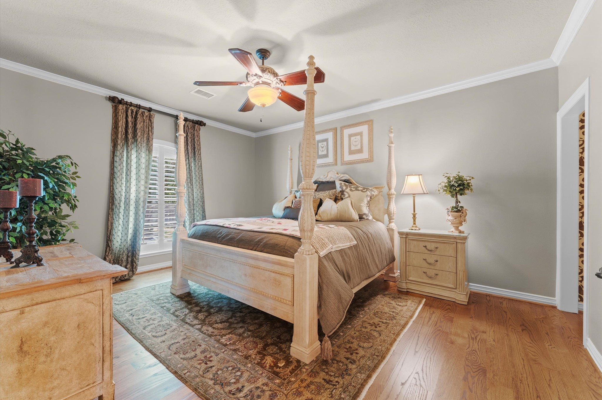 4 Ellicott Way Property Photo 37