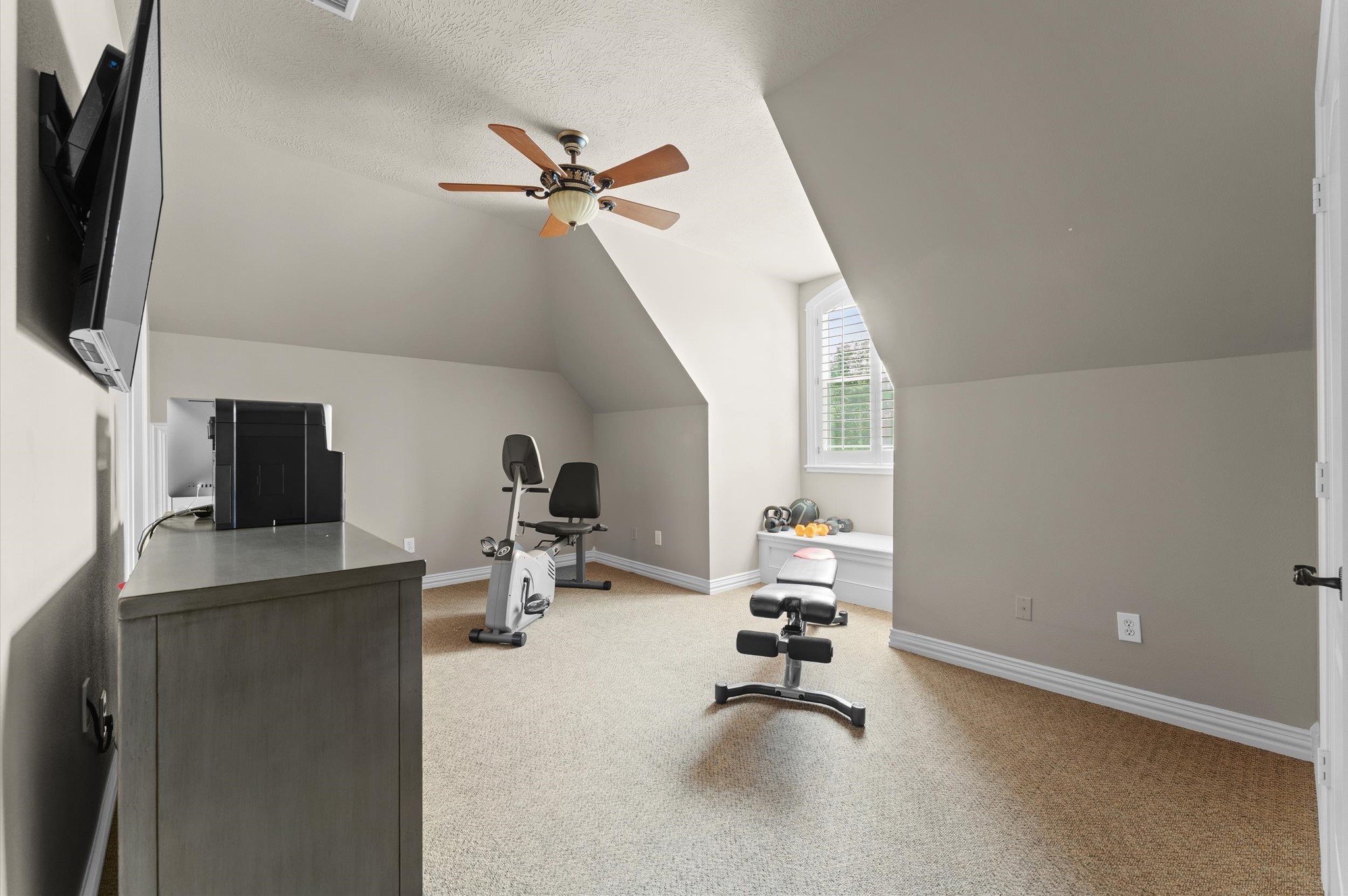 4 Ellicott Way Property Photo 38