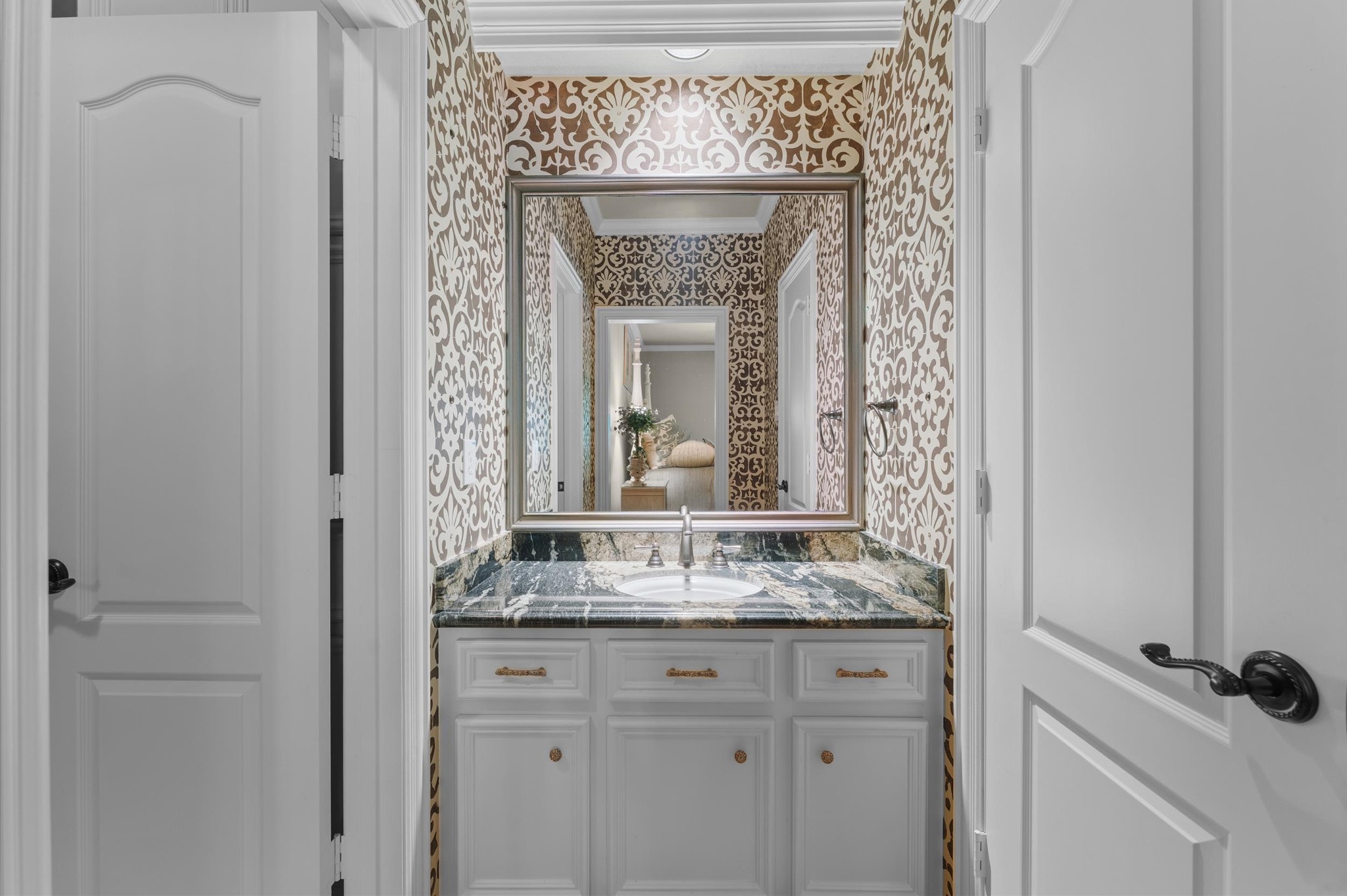 4 Ellicott Way Property Photo 39