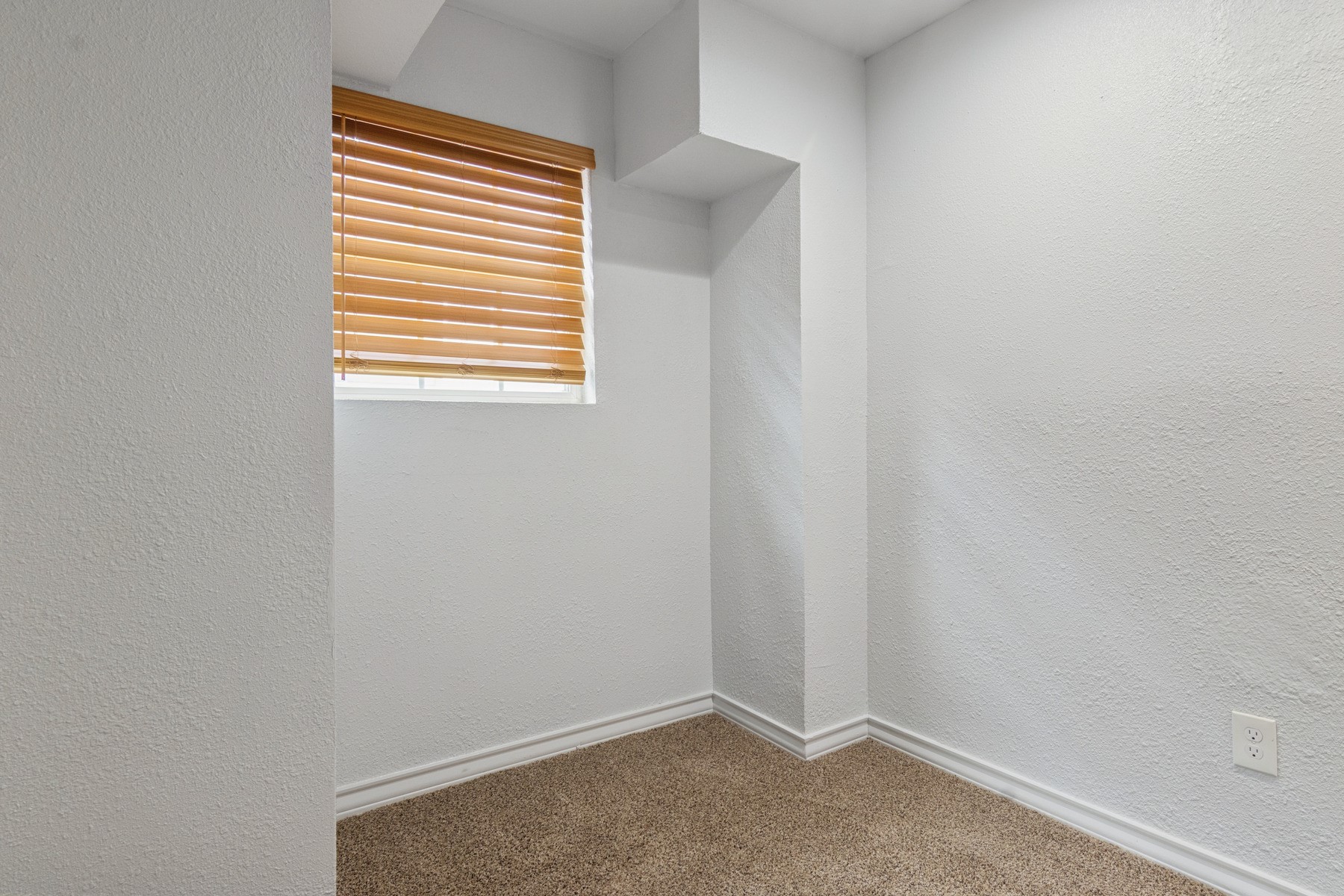 4505 Cochran Street Property Photo 10