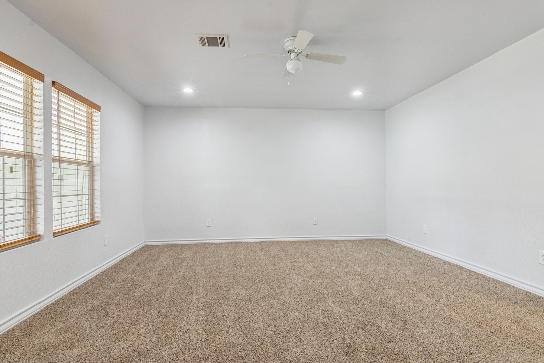 4505 Cochran Street Property Photo 11