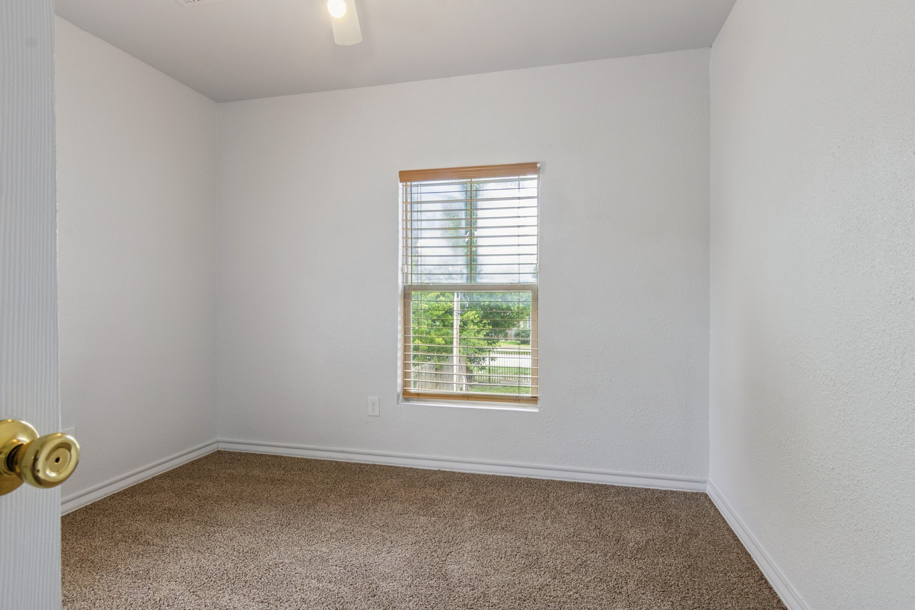 4505 Cochran Street Property Photo 17