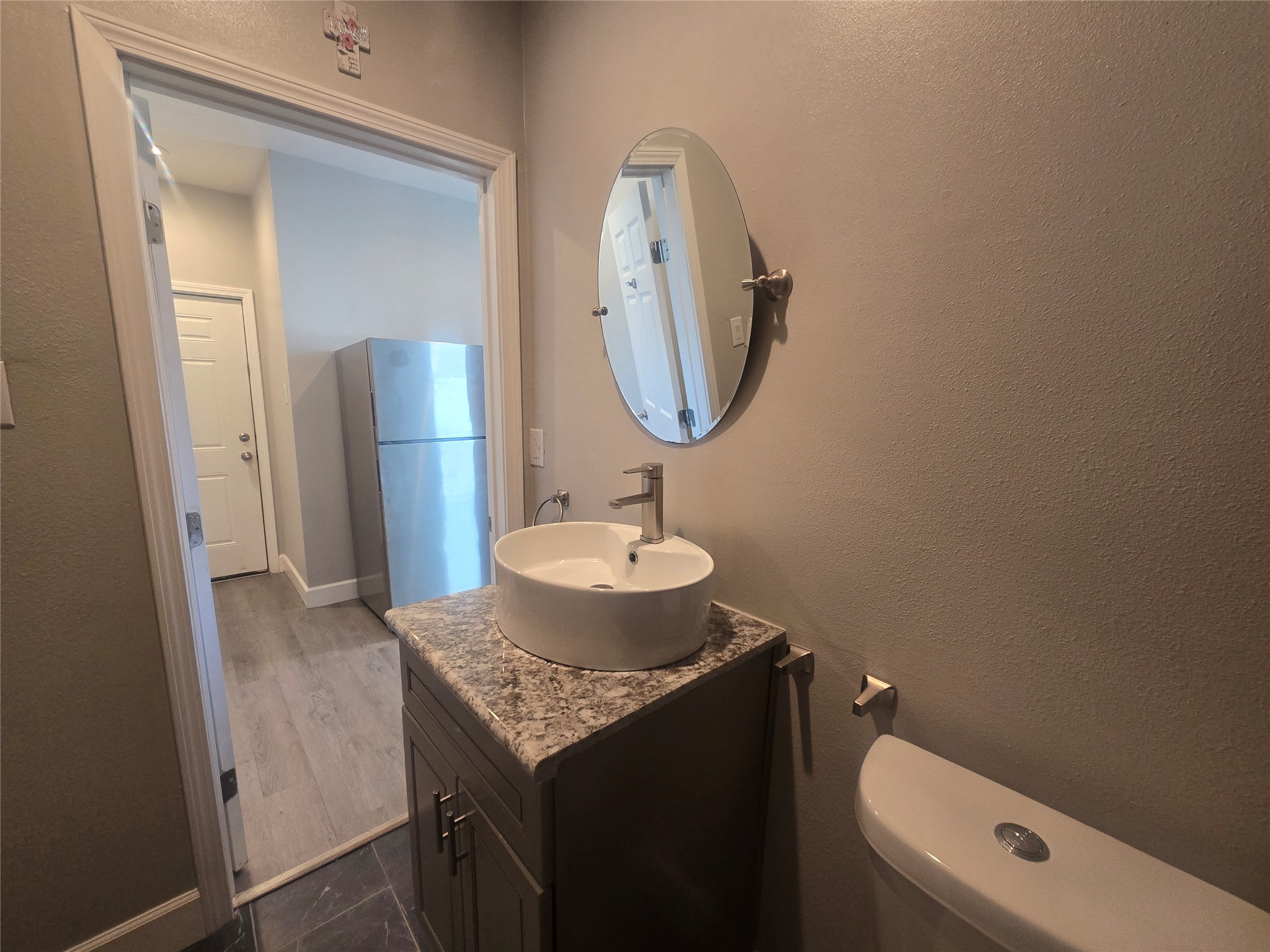 614 35th Street 2 Property Photo 6