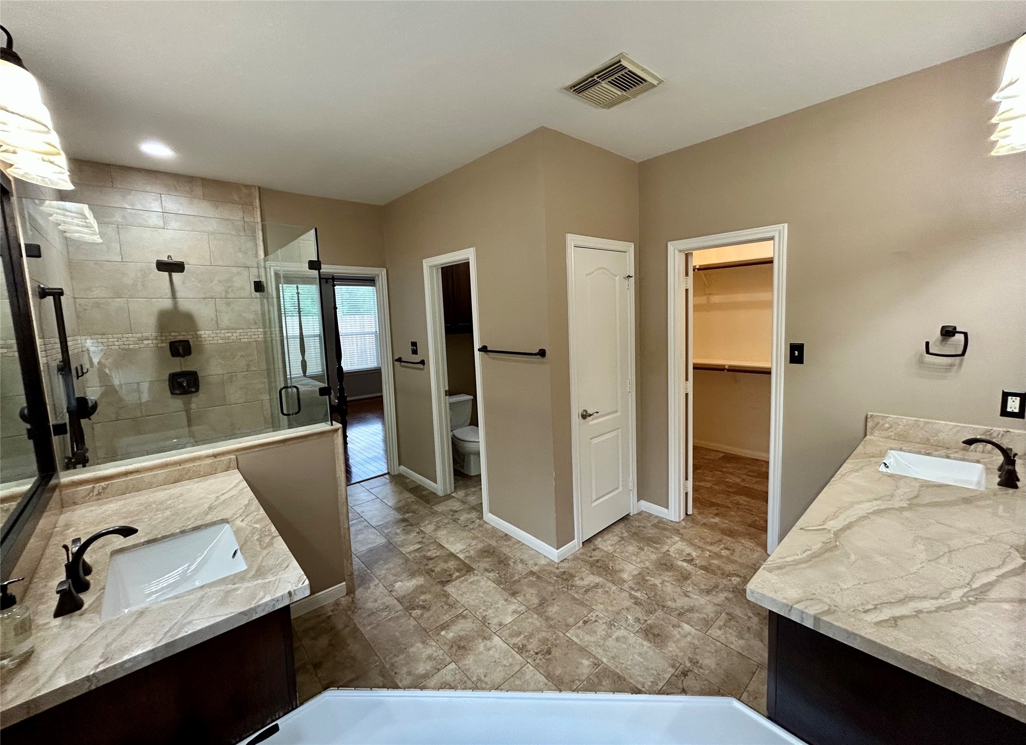 15802 Deerpath Court Property Photo 19