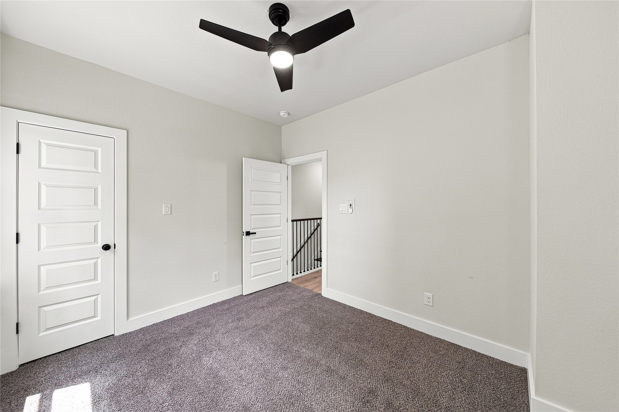 5610 Kittridge Street A Property Photo 18