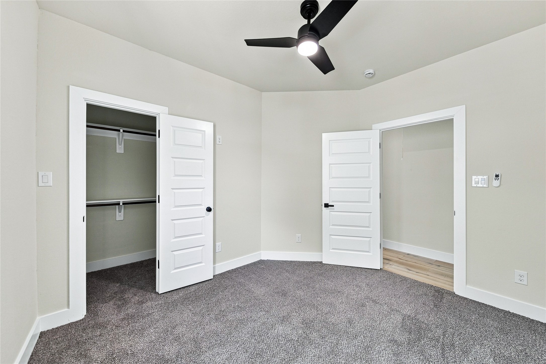 5610 Kittridge Street A Property Photo 21