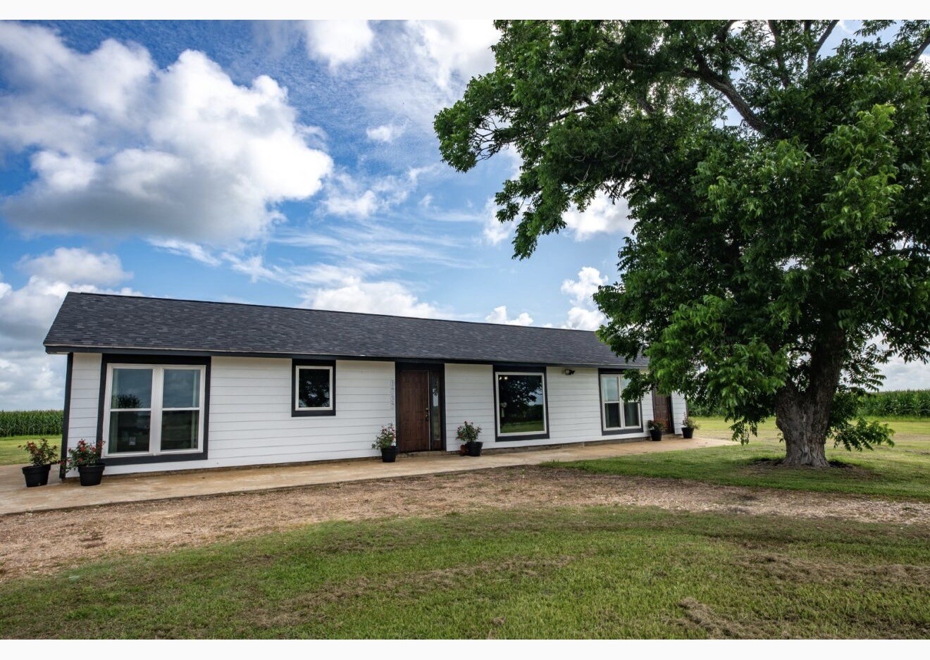 1737 County Road 425 Property Photo 2