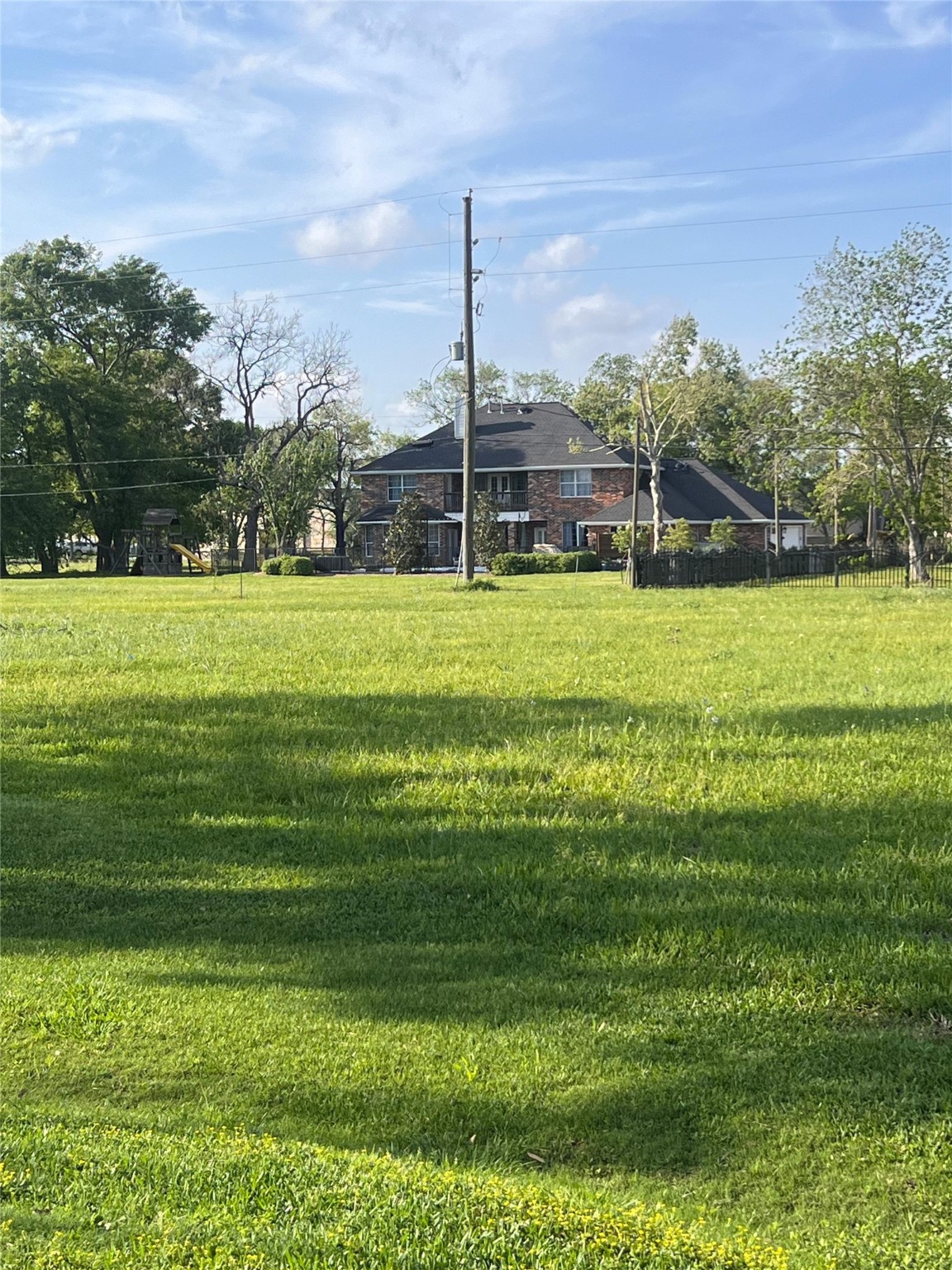 00 Pin Oak Circle Property Photo 3