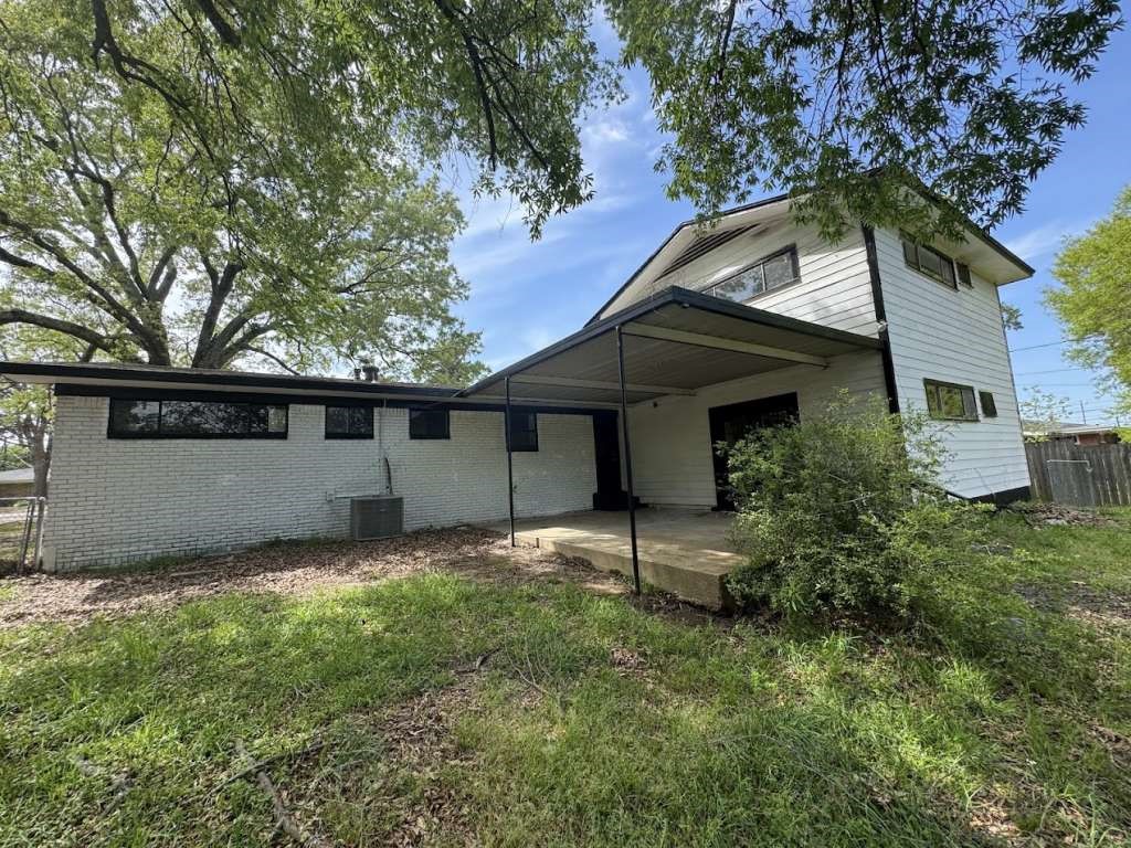 3508 N Robison Road Property Photo 1
