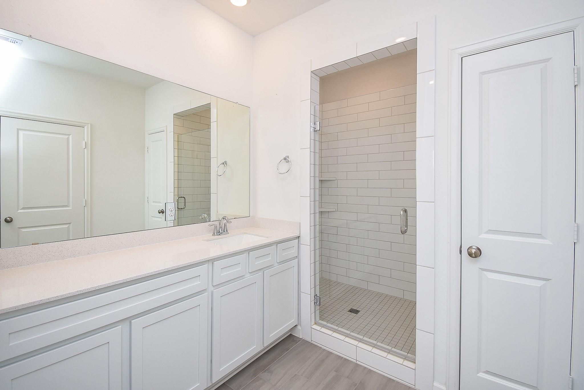 5646 Amber Brook Lane Property Photo 17