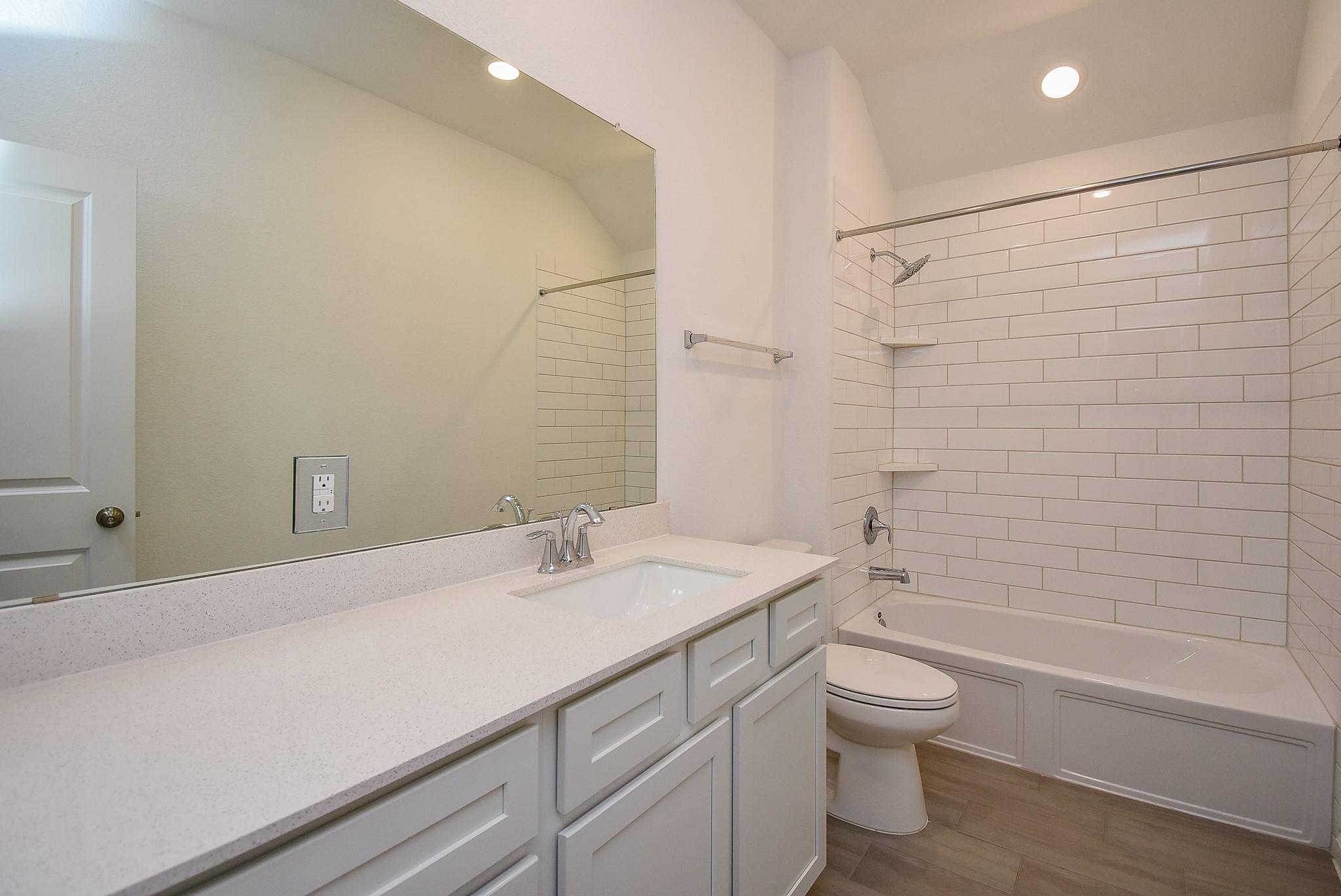 5646 Amber Brook Lane Property Photo 27