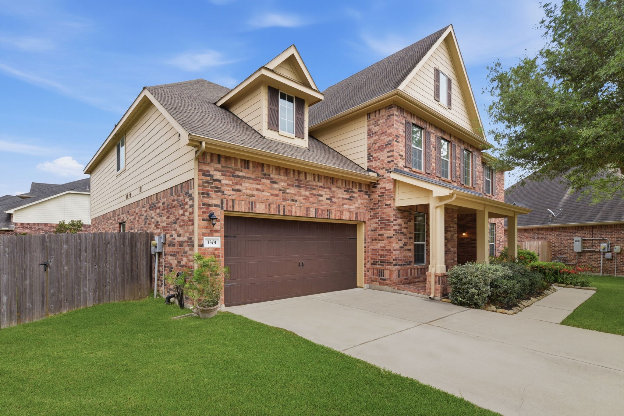 3301 Remington Rise Lane Property Photo 4