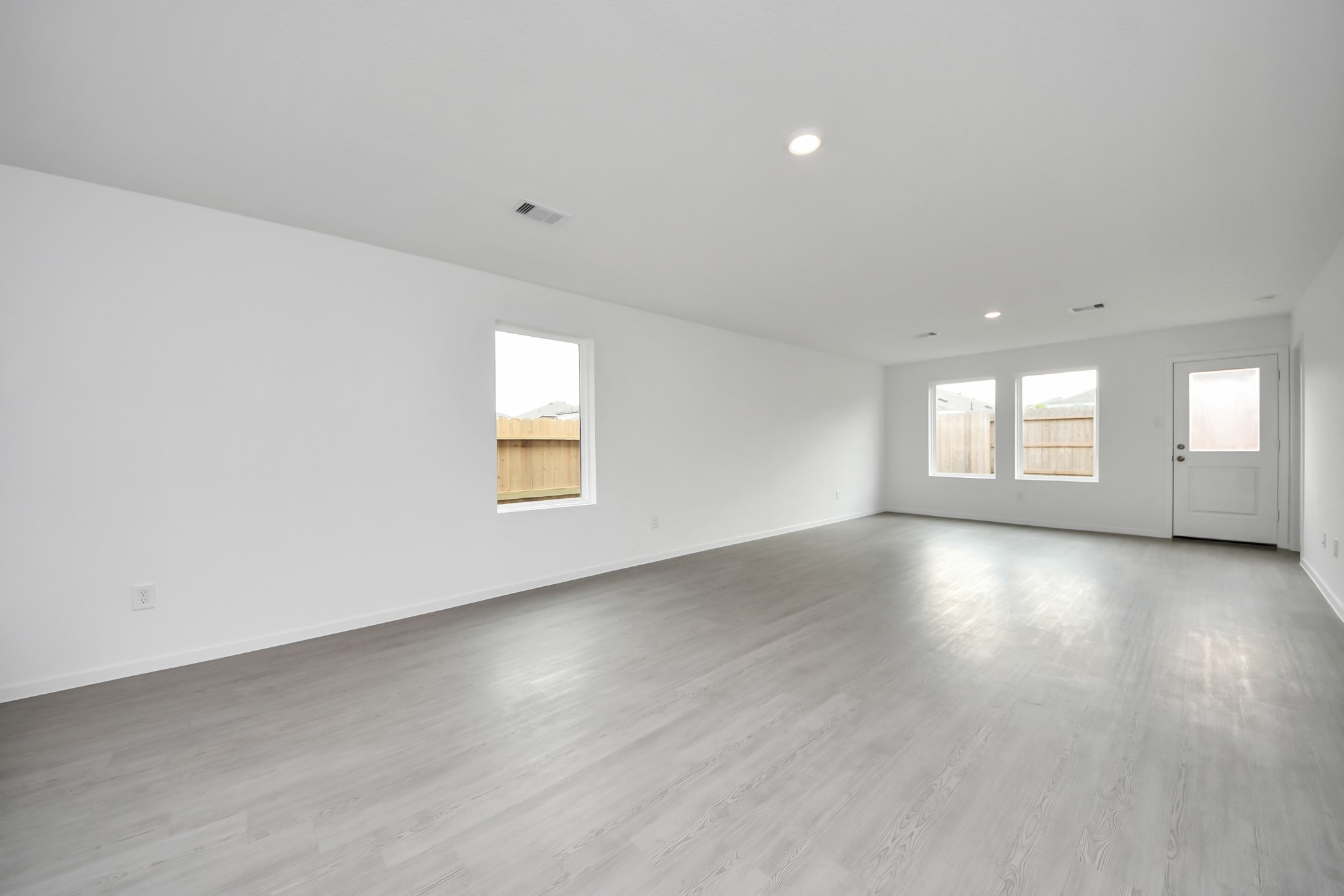 16822 Spotted Oak Drive Property Photo 14