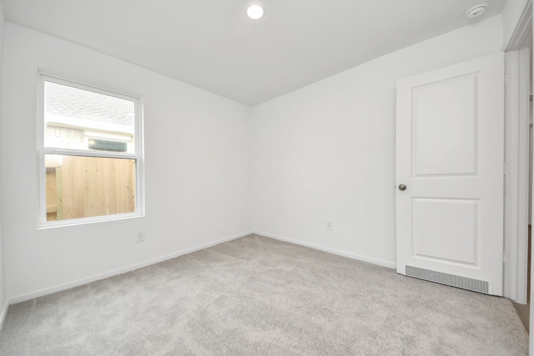 16822 Spotted Oak Drive Property Photo 28