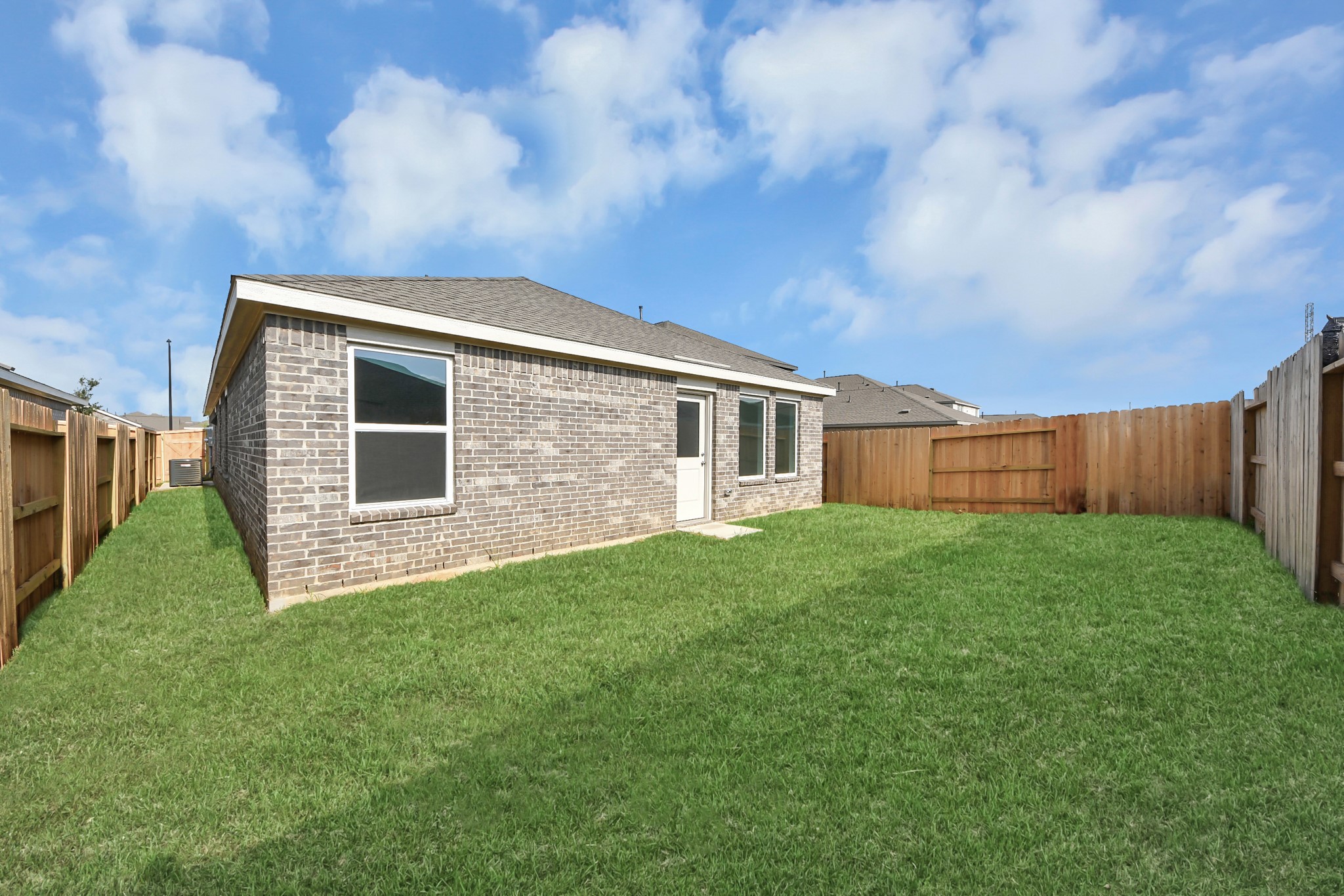 16822 Spotted Oak Drive Property Photo 39