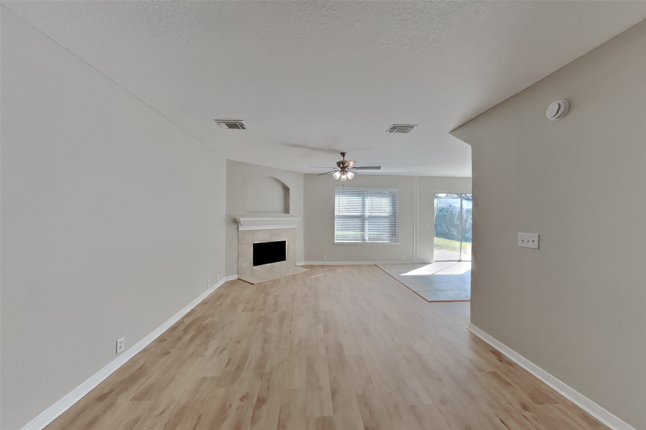 11907 Ezekiel Drive Property Photo 3