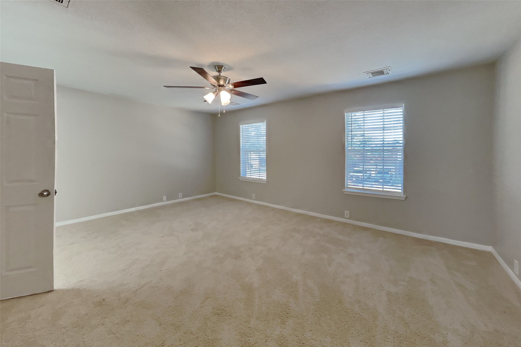 11907 Ezekiel Drive Property Photo 7