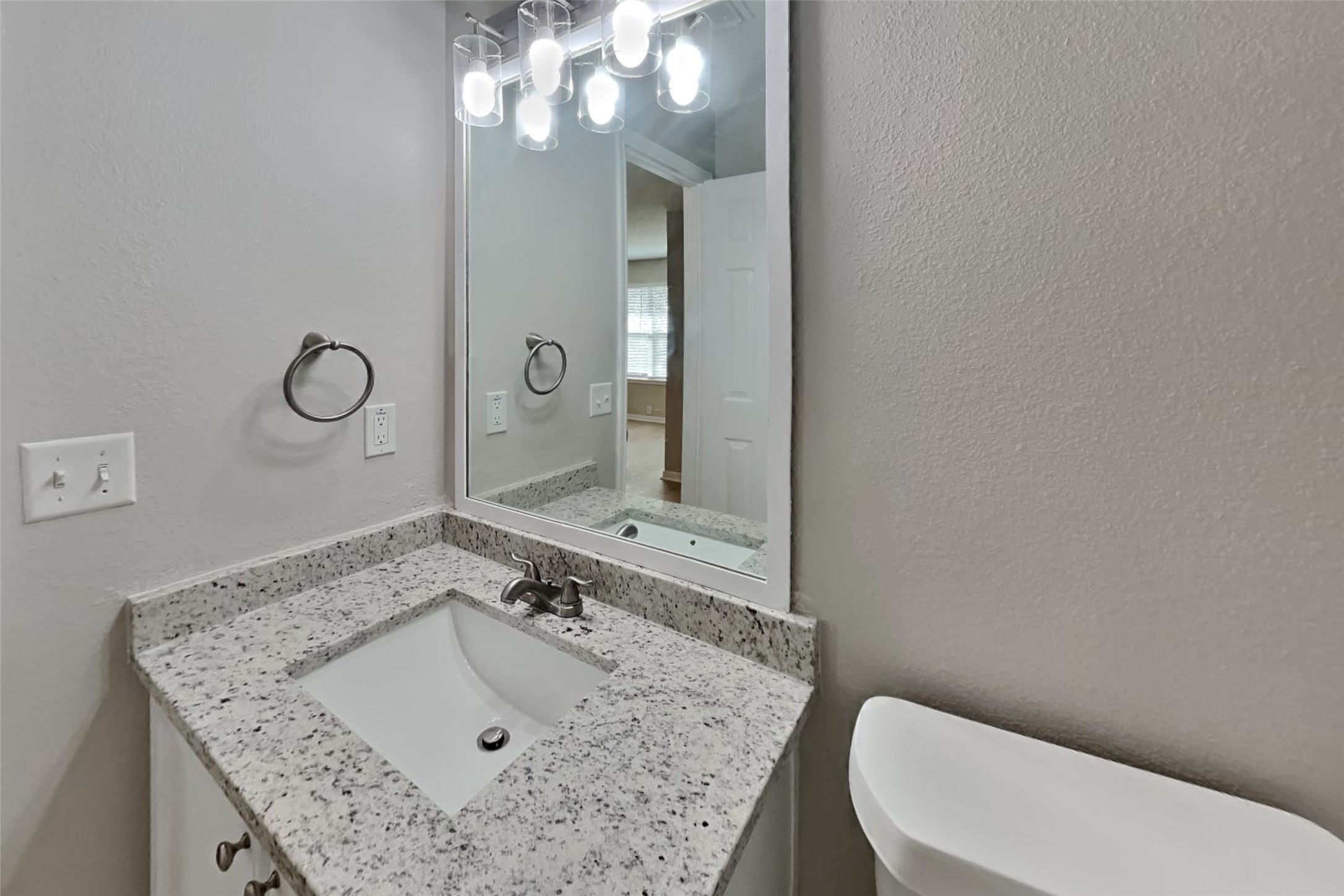 11907 Ezekiel Drive Property Photo 14