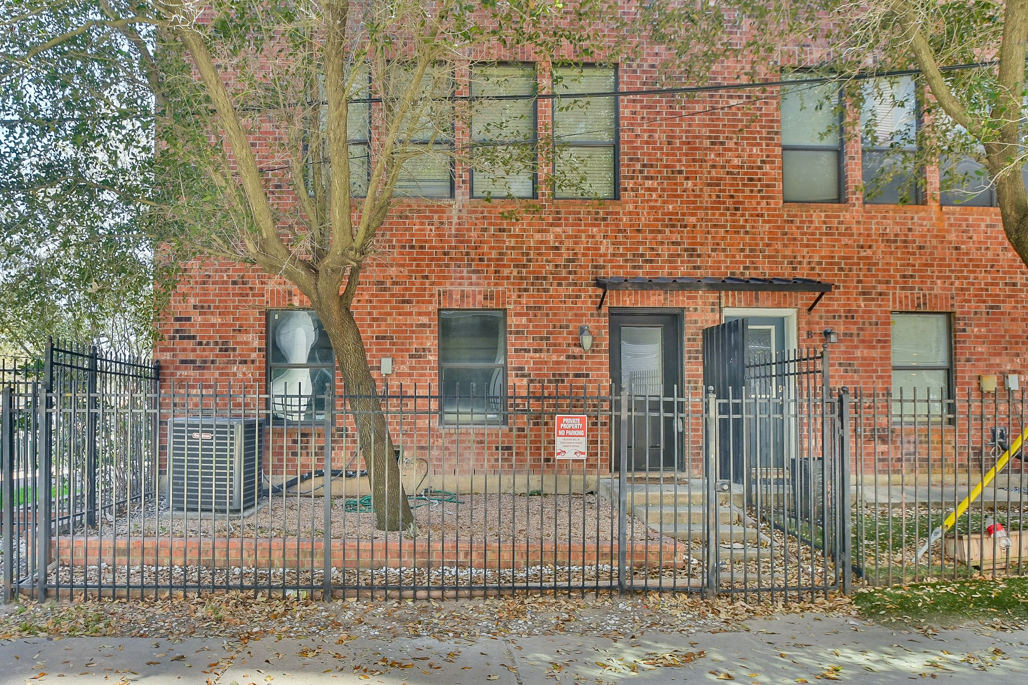 2422 Navigation Boulevard A Property Photo 3