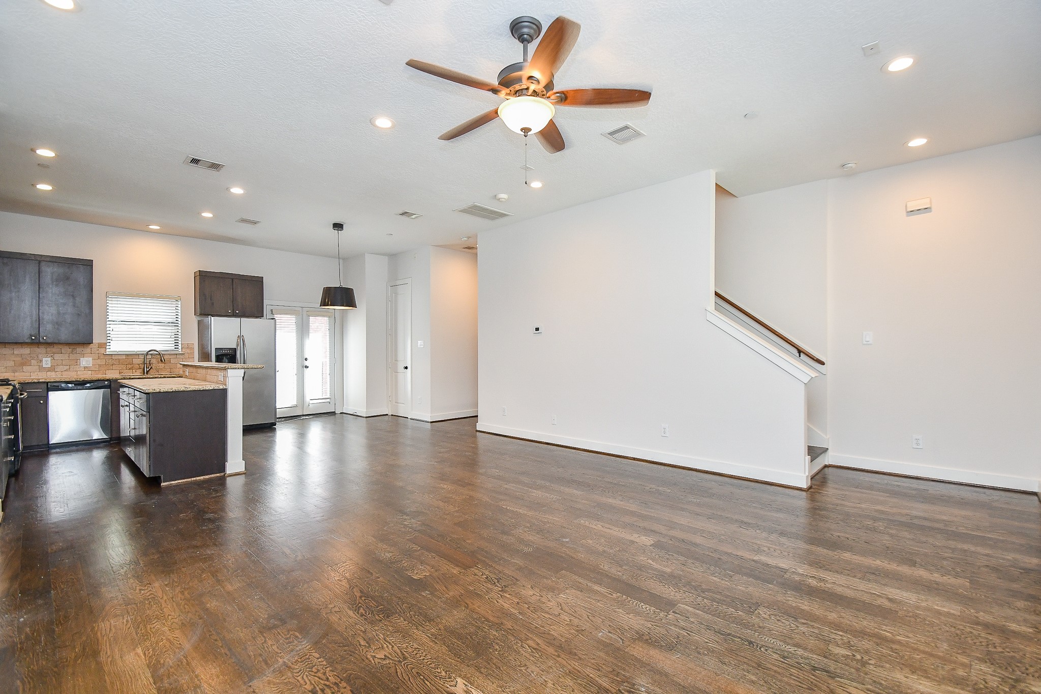 2422 Navigation Boulevard A Property Photo 12