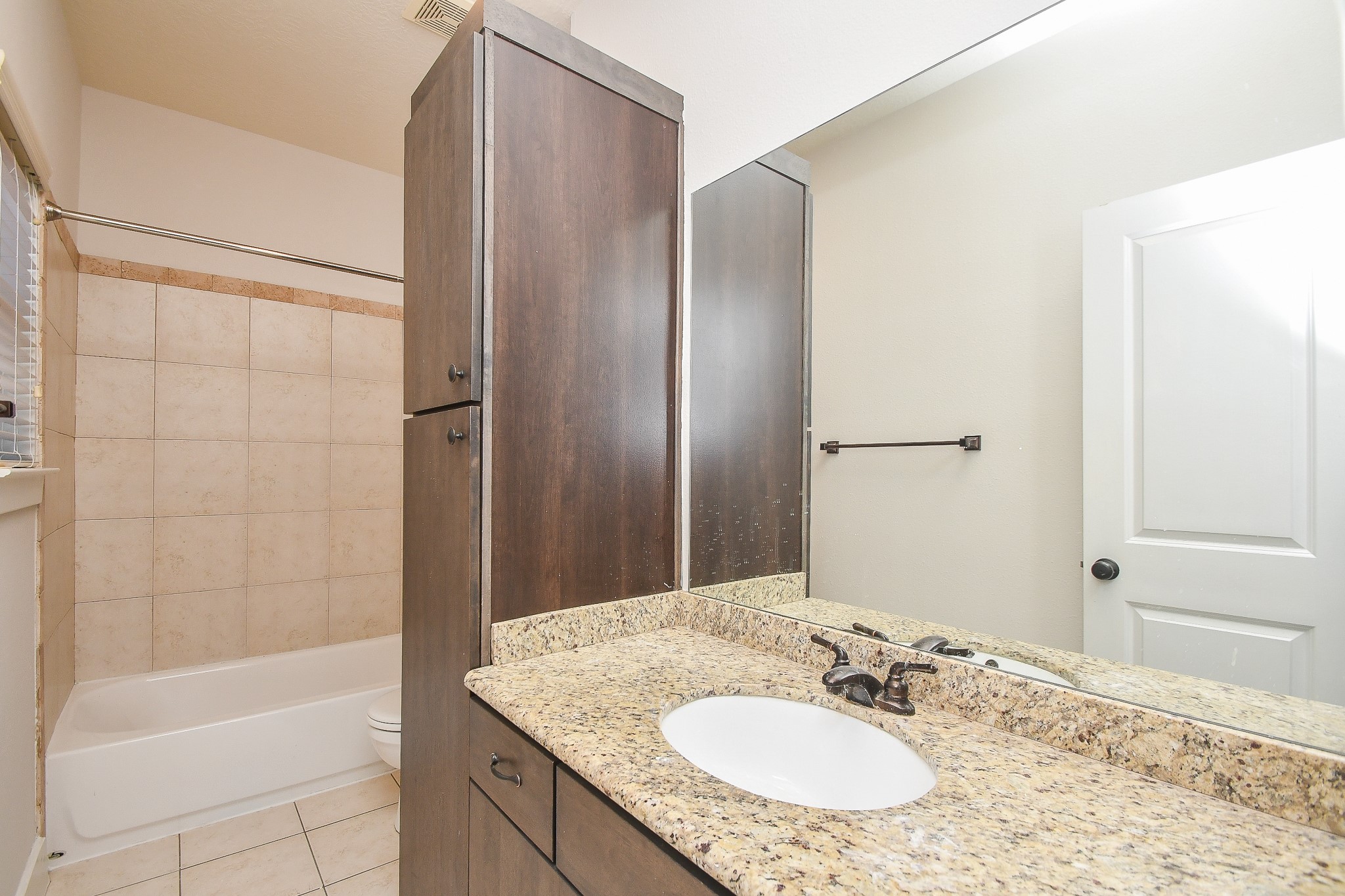 2422 Navigation Boulevard A Property Photo 26