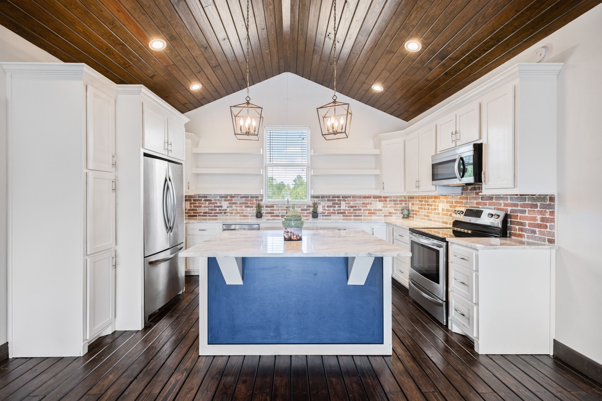 972 Fm 1696 Road W Property Photo 1