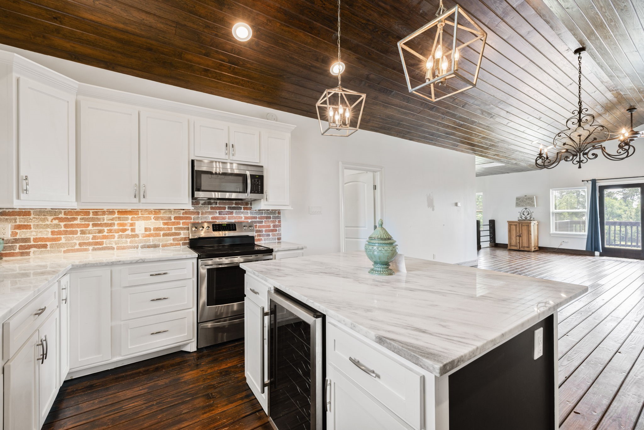 972 Fm 1696 Road W Property Photo 8