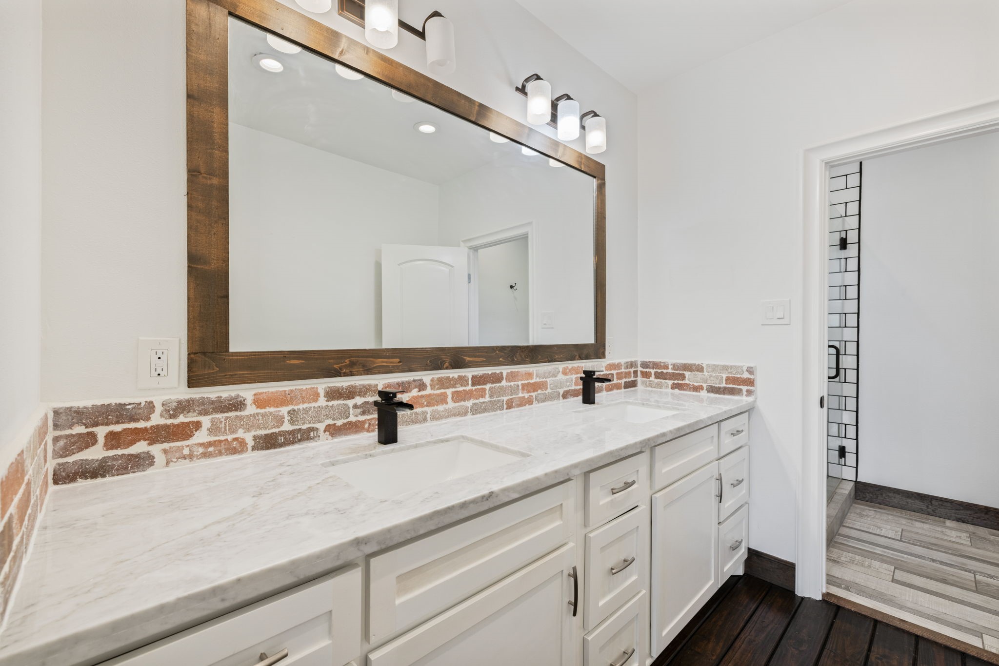 972 Fm 1696 Road W Property Photo 20