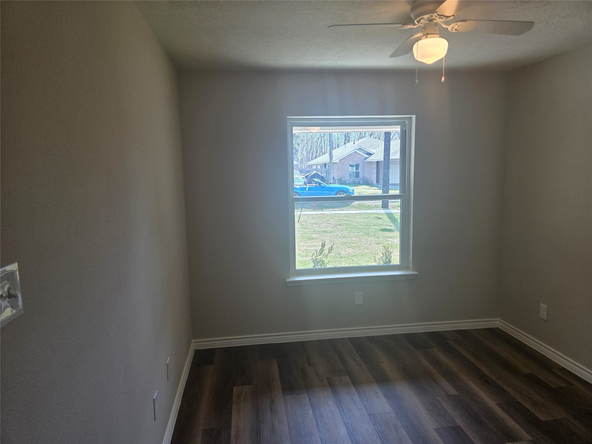 9827 Pelsey Street Property Photo 4