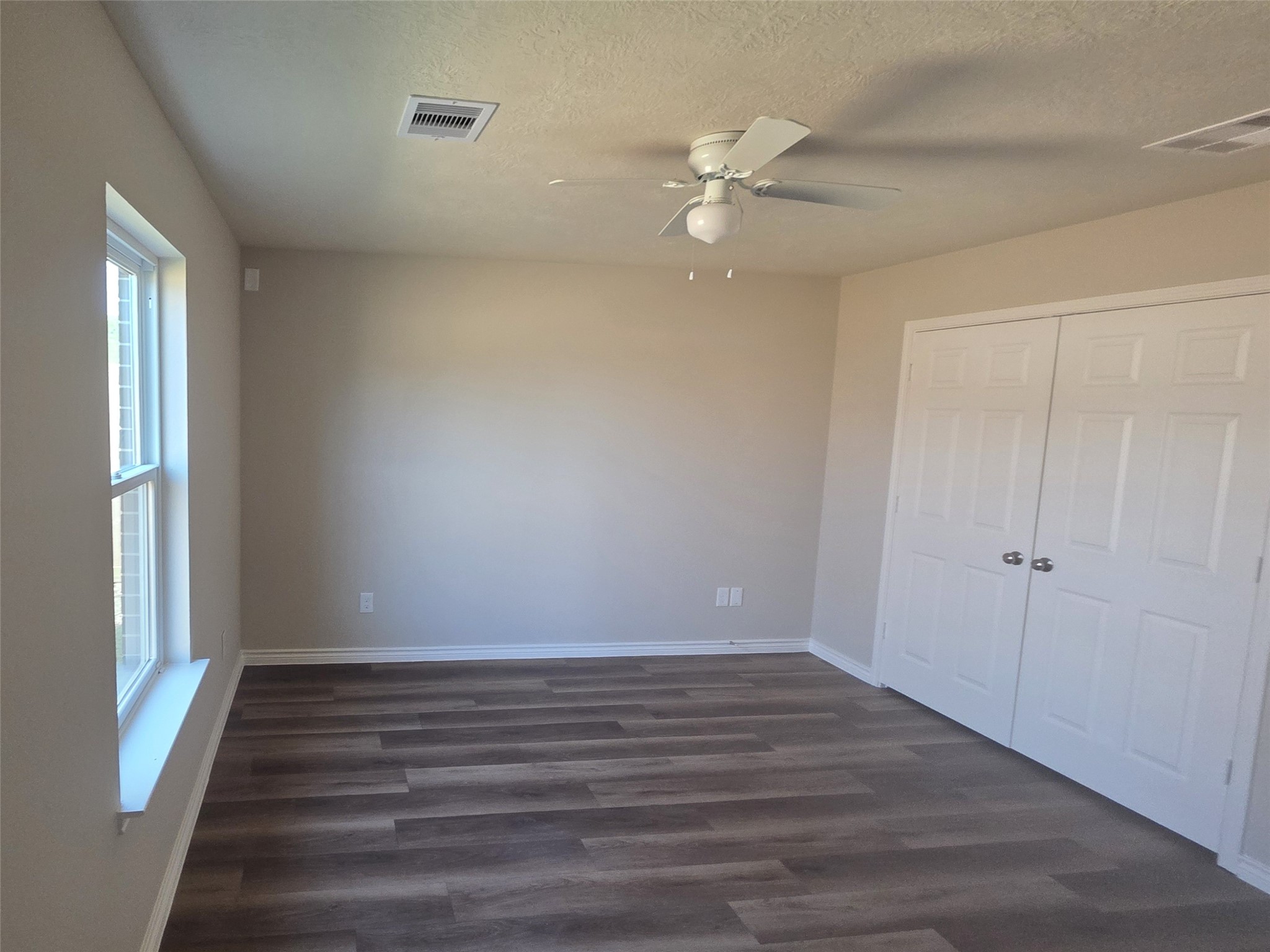 9827 Pelsey Street Property Photo 10