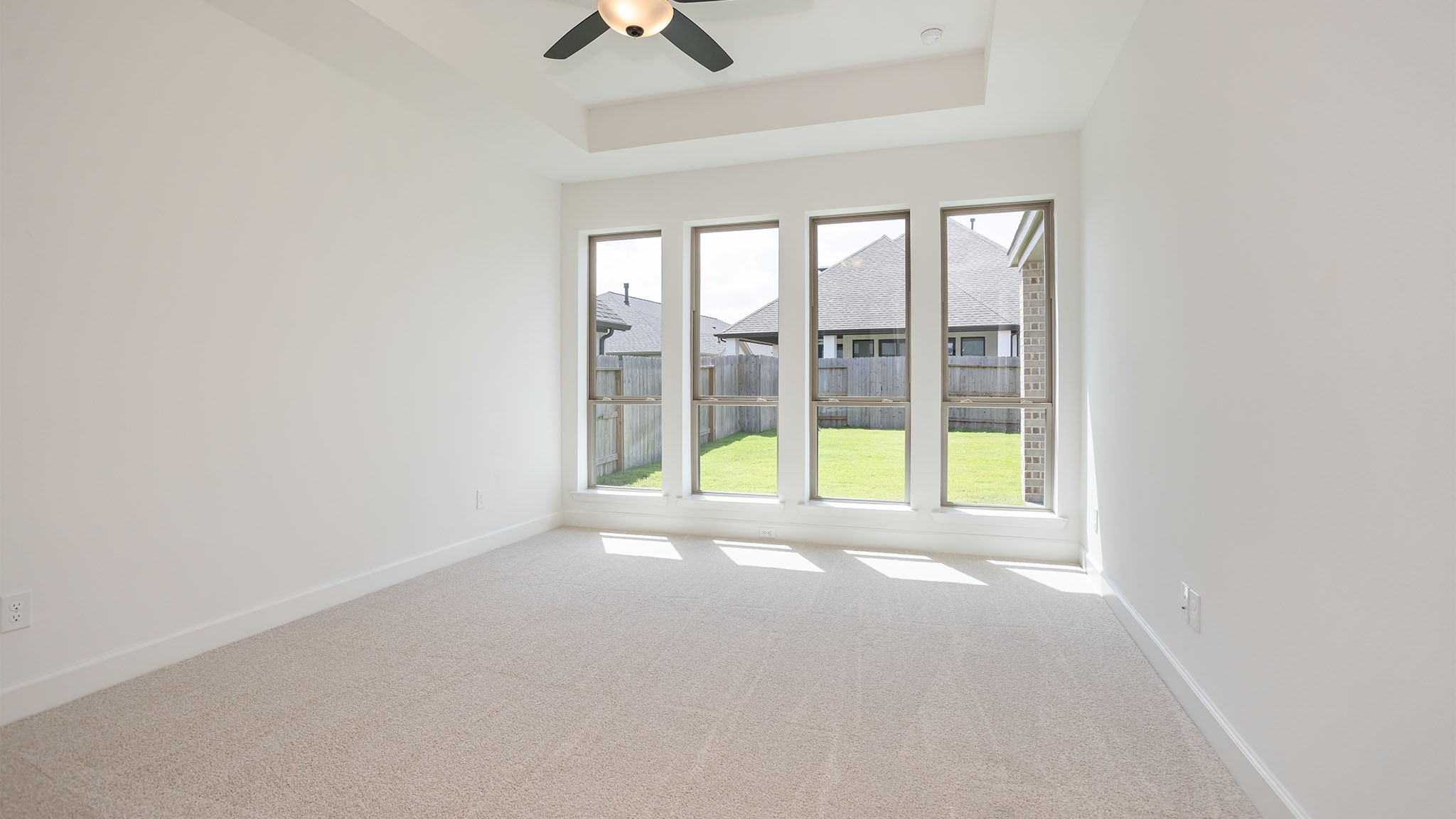 404 Darling Creek Lane Property Photo 8