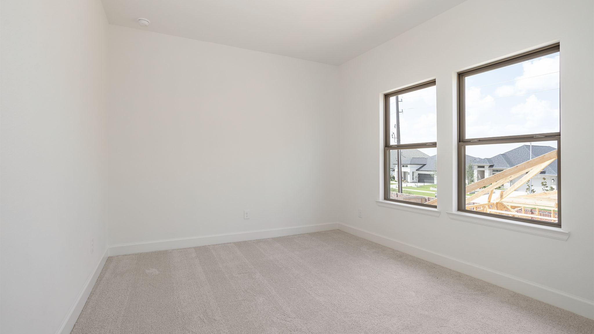 404 Darling Creek Lane Property Photo 12