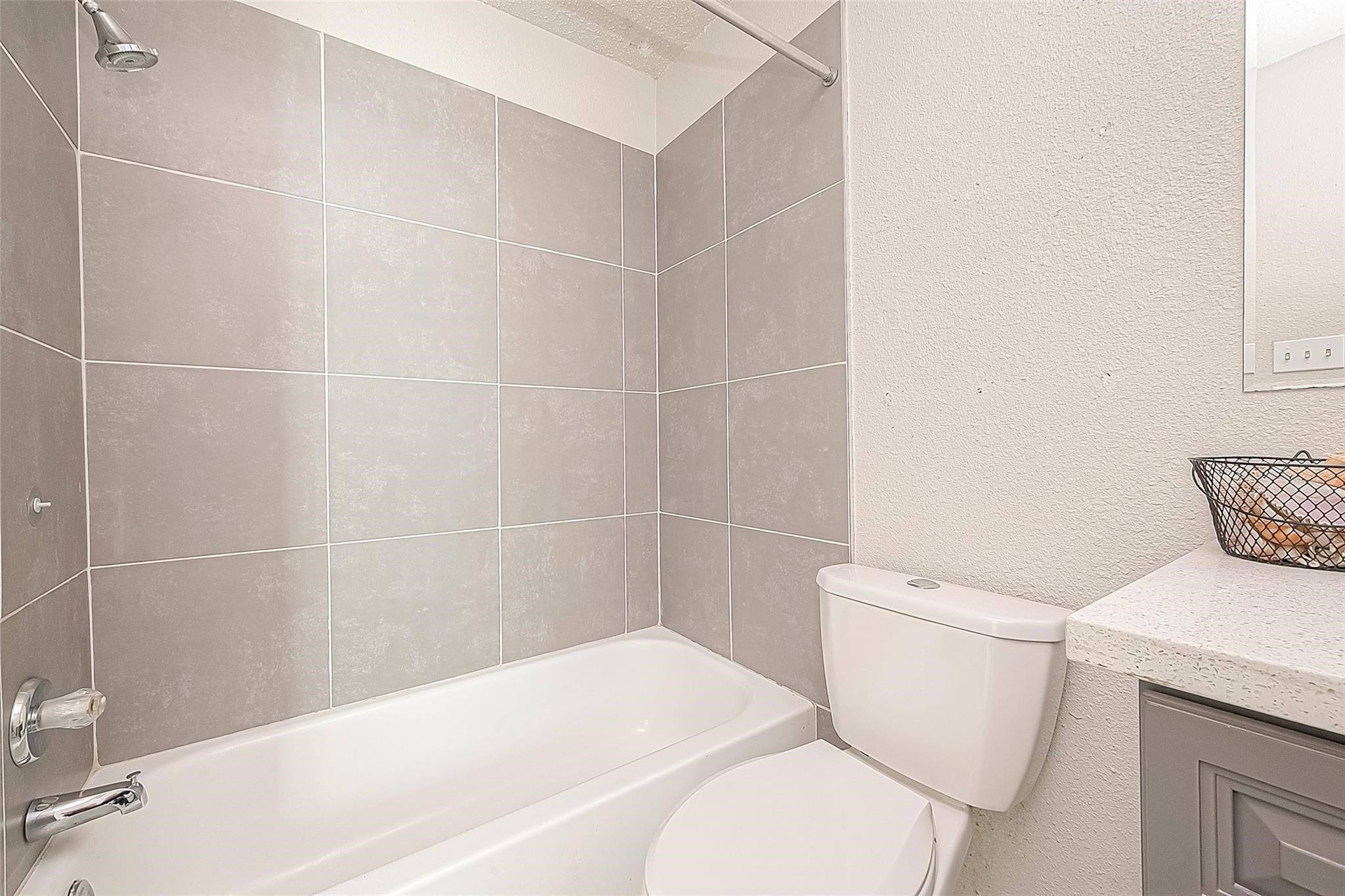 7415 Colima Drive Property Photo 6