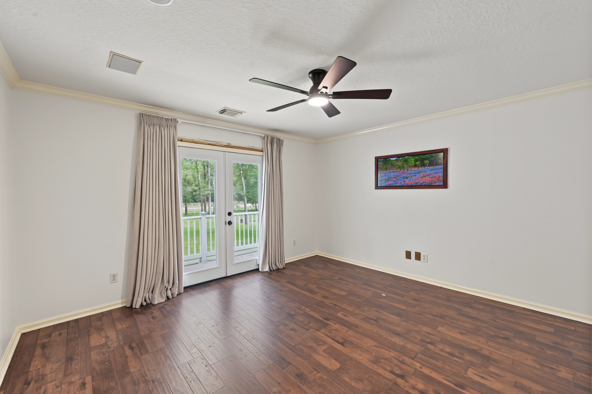 10933 Lake Forest Drive Property Photo 31