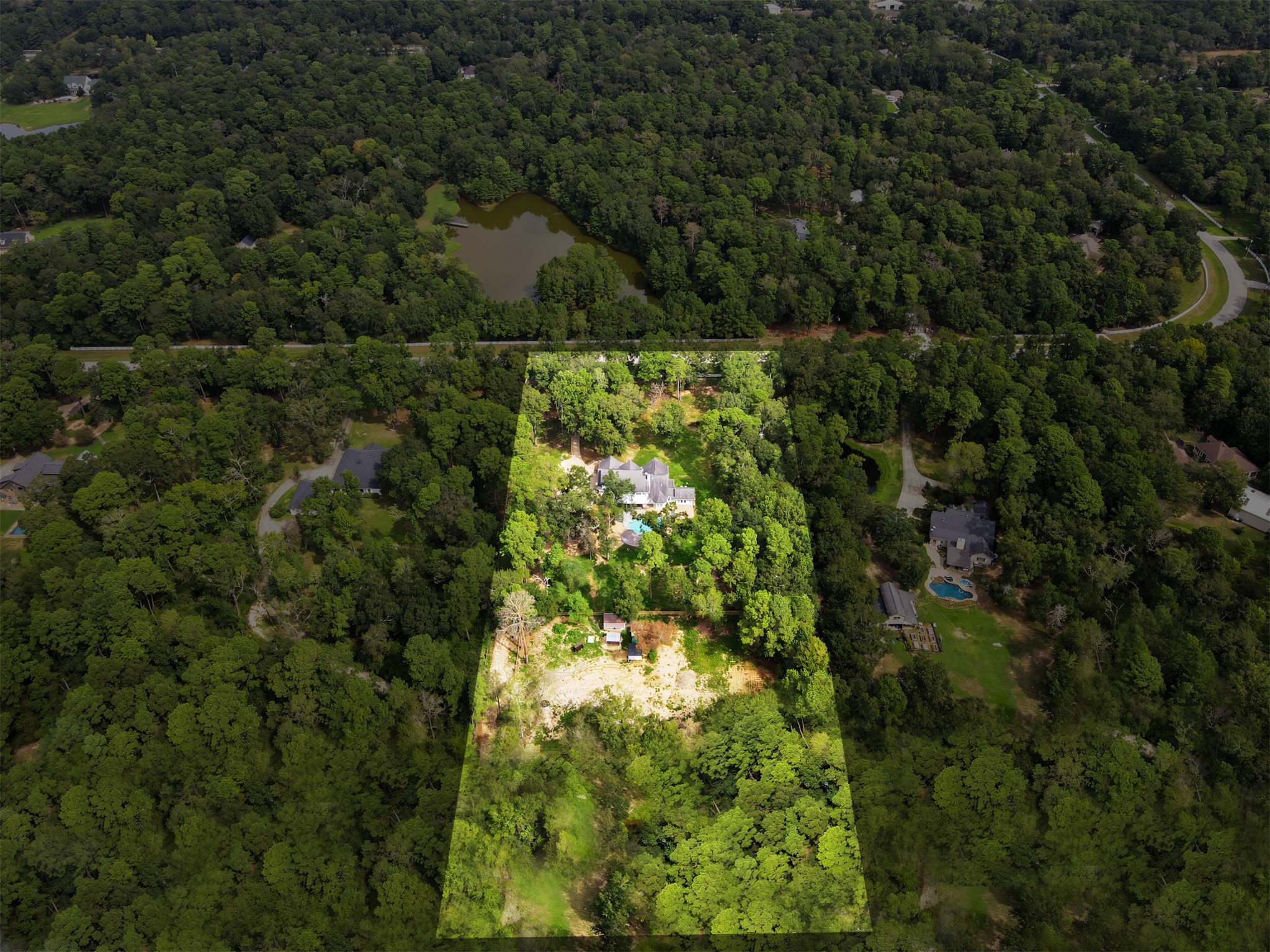 10933 Lake Forest Drive Property Photo 47