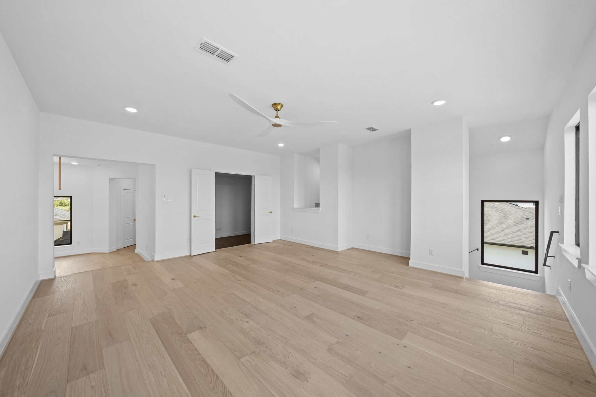 22015 Shale Barren Court Property Photo 32